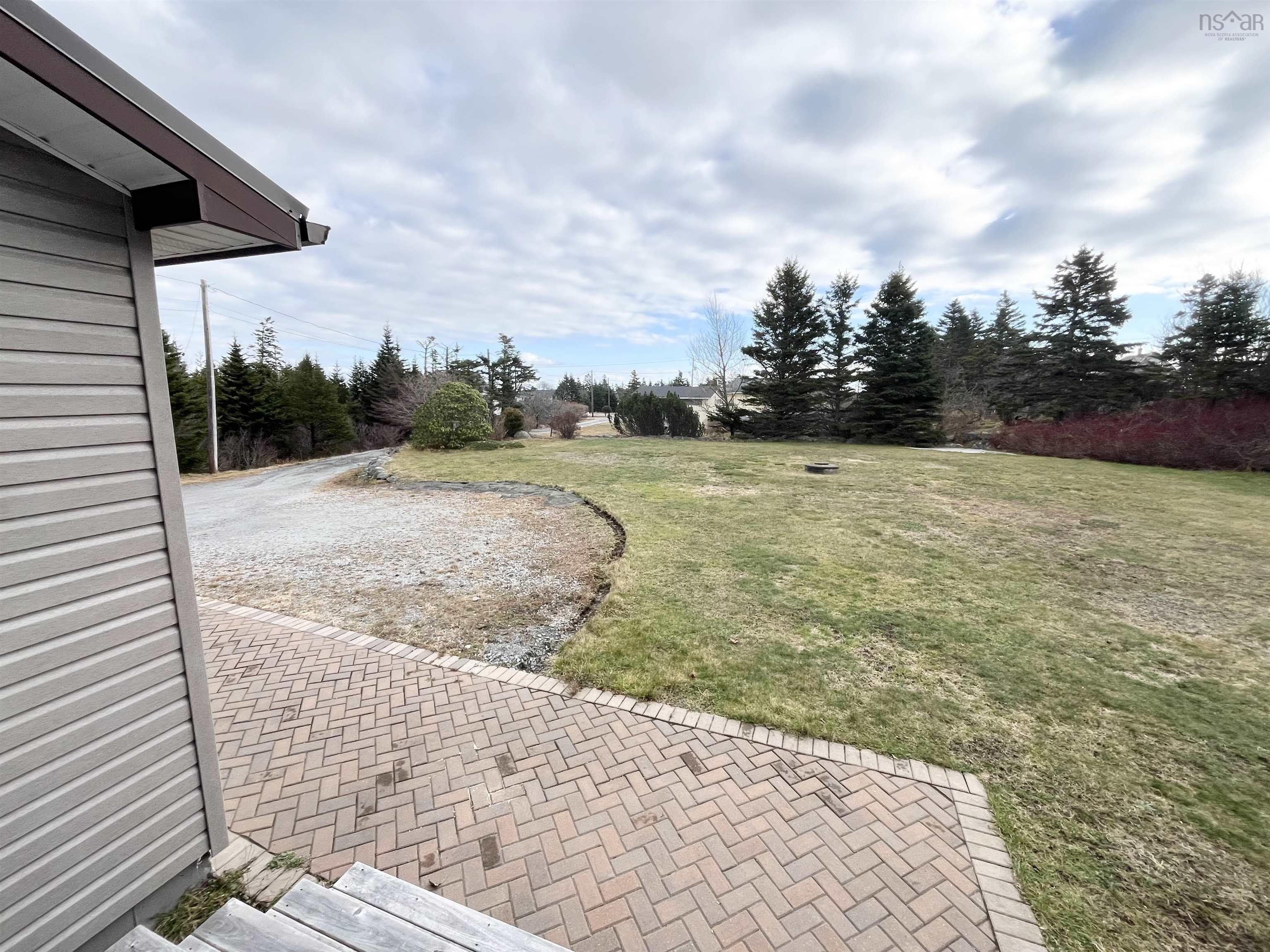 $410,000.00: 472 Centreville South Side Road, South Side