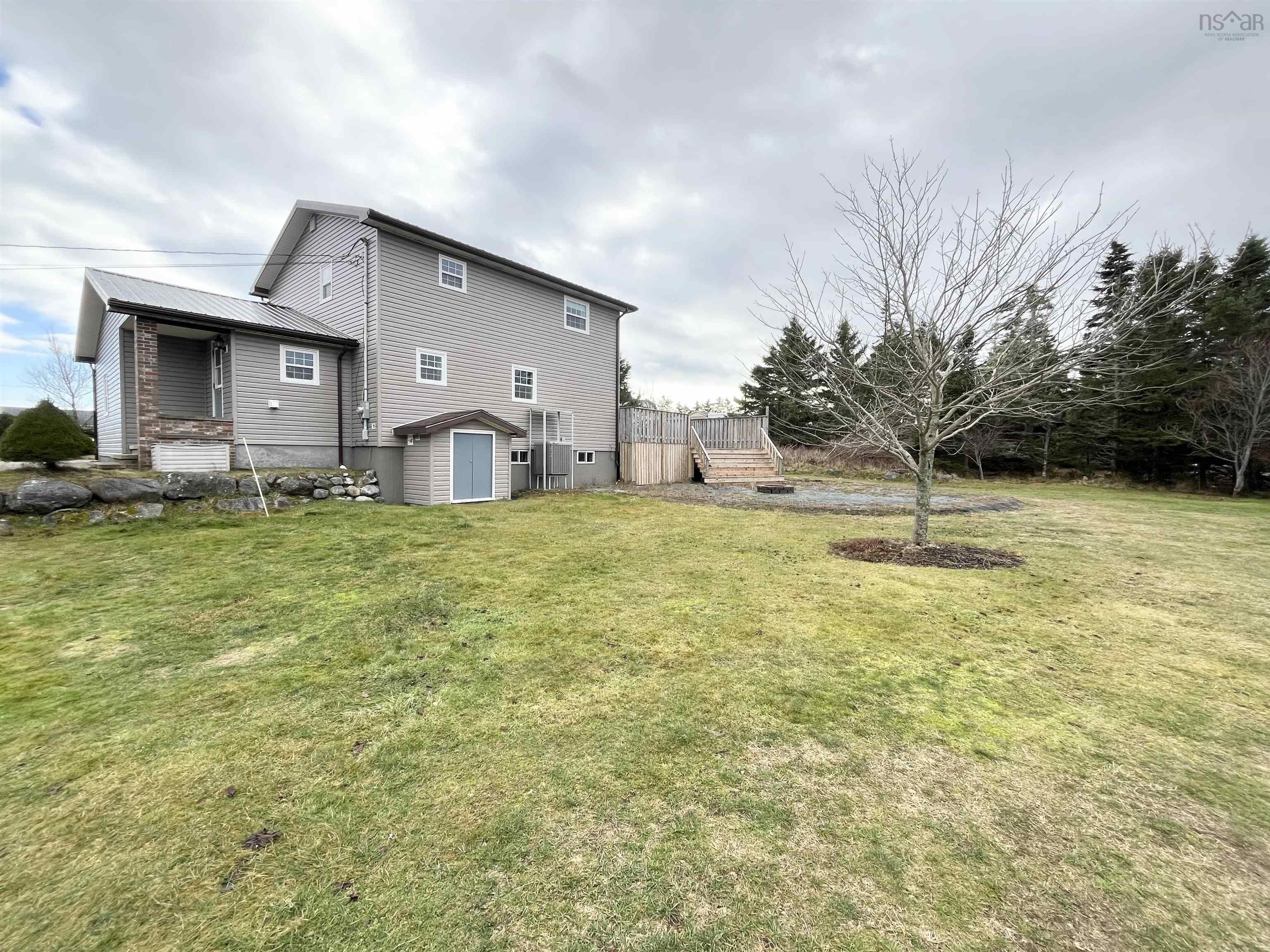 $410,000.00: 472 Centreville South Side Road, South Side