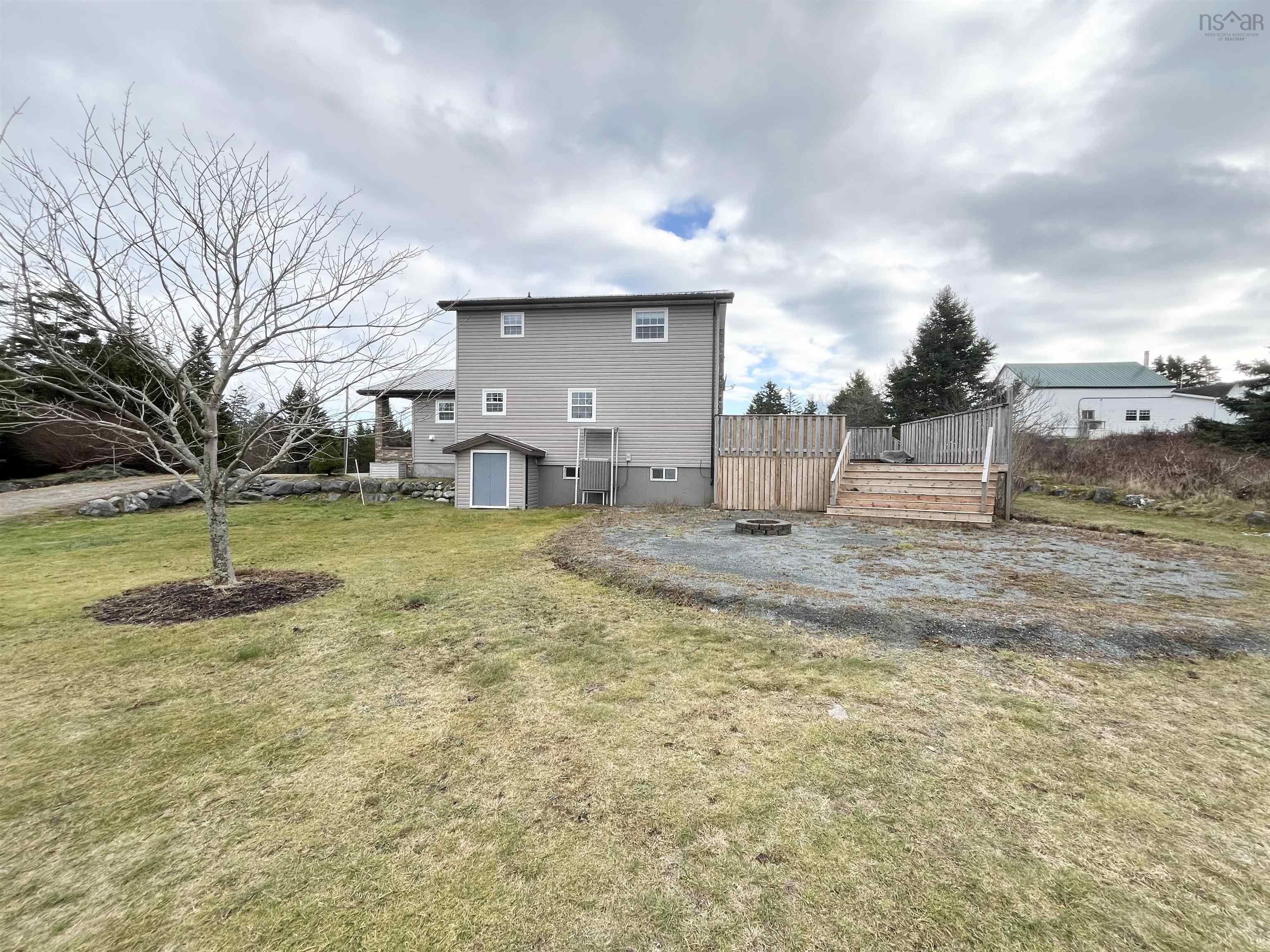 $410,000.00: 472 Centreville South Side Road, South Side