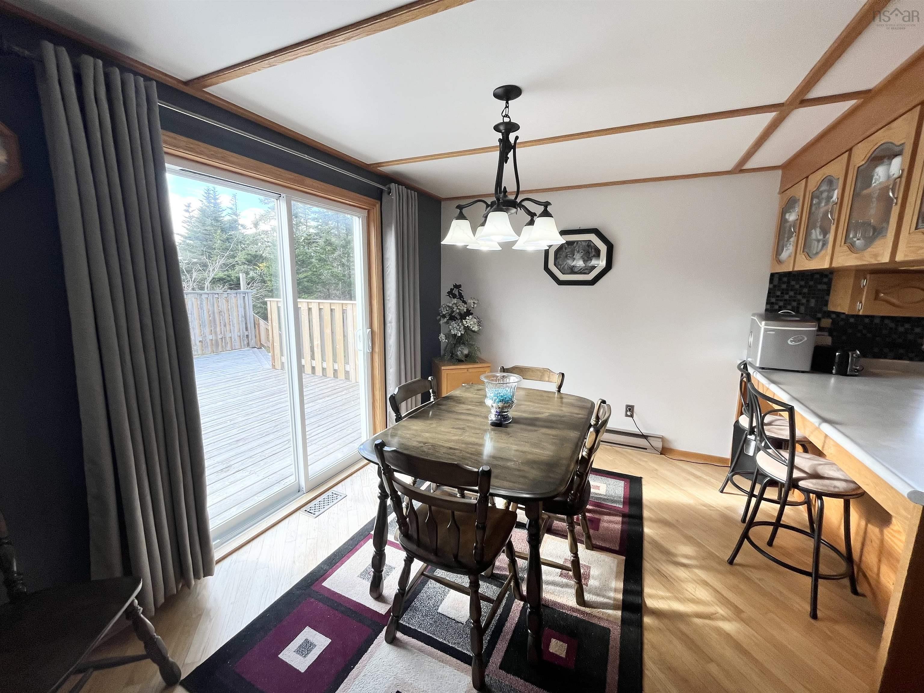 $410,000.00: 472 Centreville South Side Road, South Side