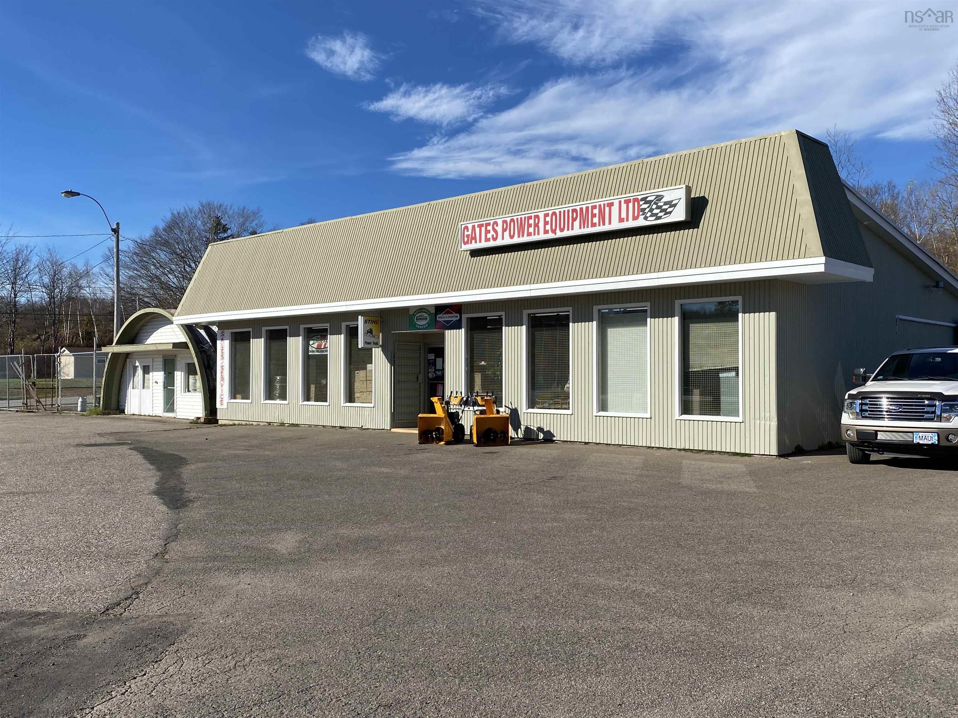 $309,000.00: 9881 No. 1 Highway, Marshalltown