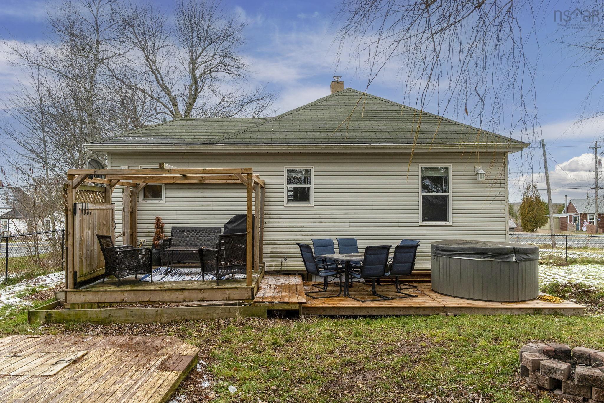 $330,000.00: 1034 Highway 277, Dutch Settlement