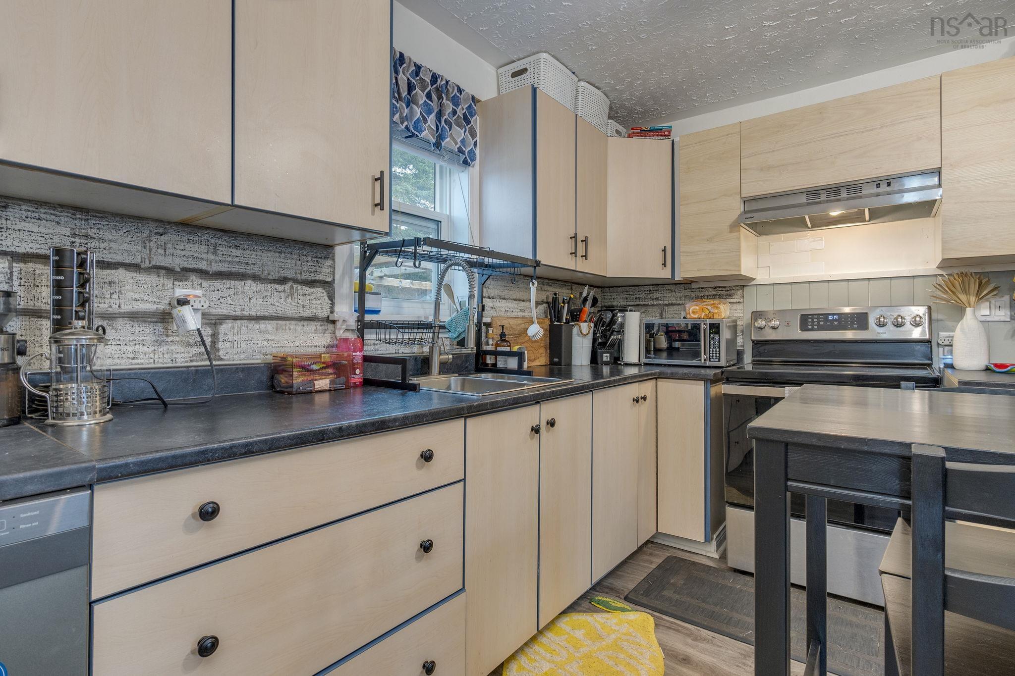 $330,000.00: 1034 Highway 277, Dutch Settlement