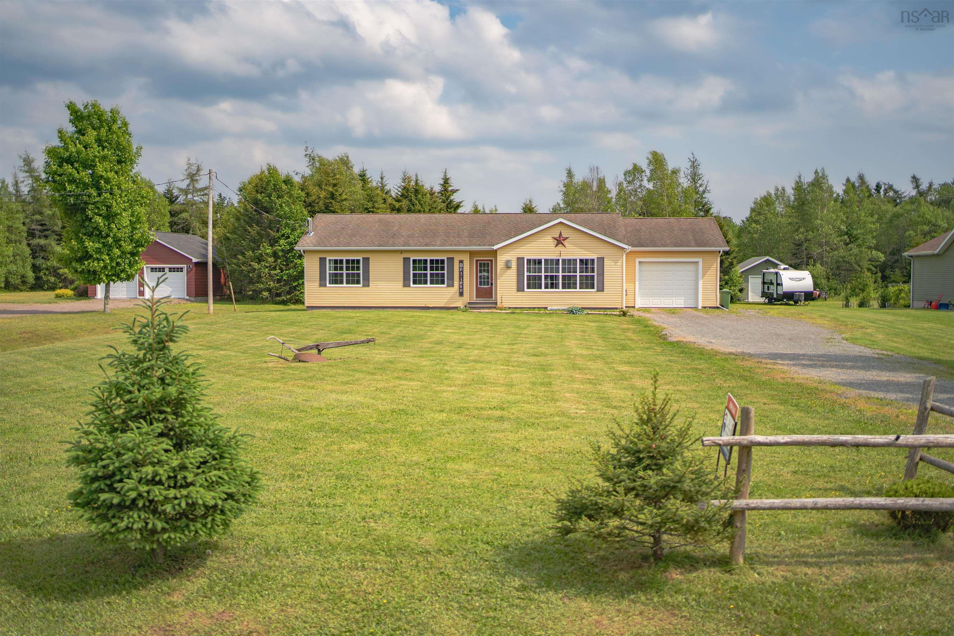 $432,900.00: 95 Riverbend Drive, Brookdale