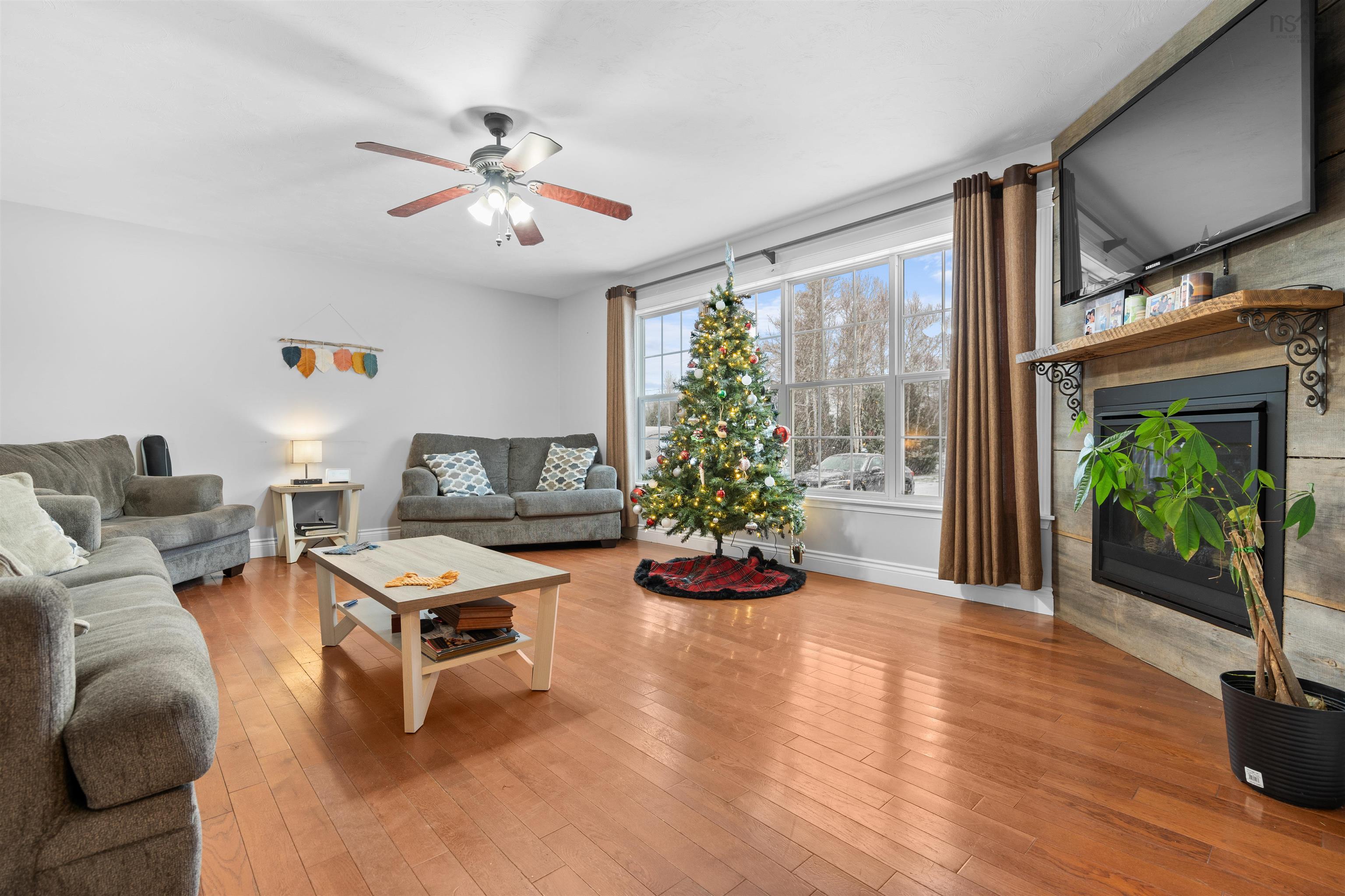 $432,900.00: 95 Riverbend Drive, Brookdale