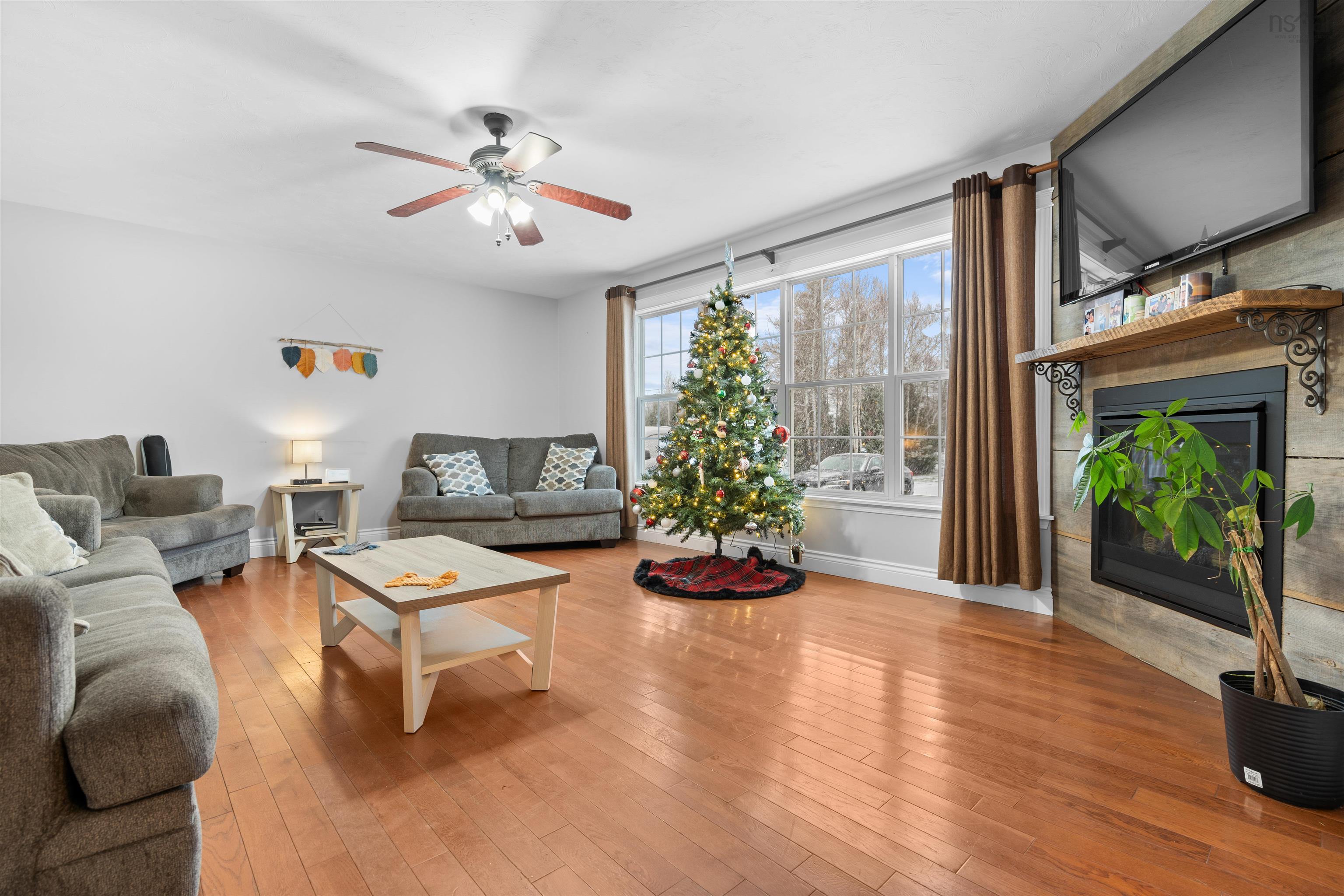 $432,900.00: 95 Riverbend Drive, Brookdale