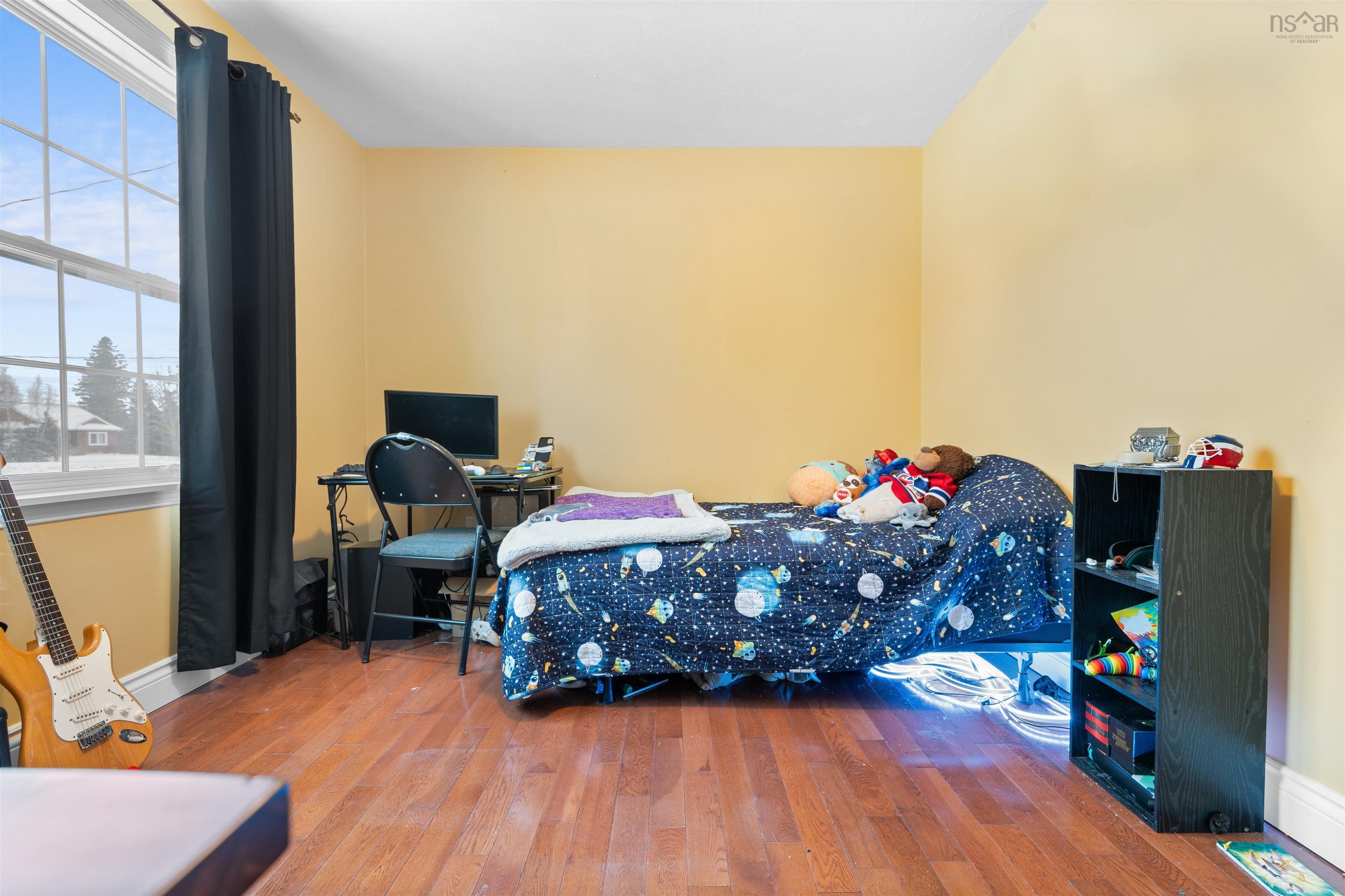 $432,900.00: 95 Riverbend Drive, Brookdale