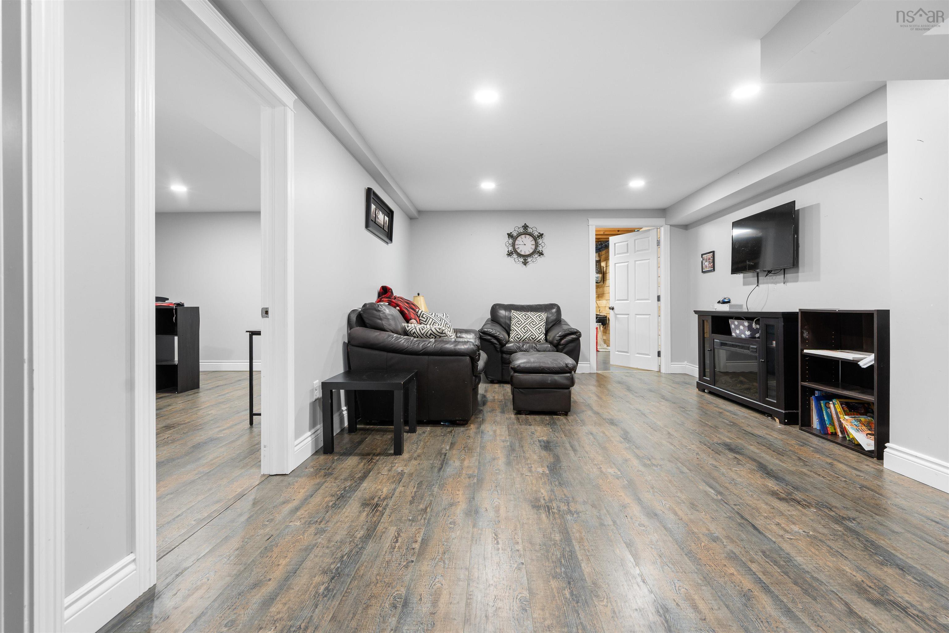 $432,900.00: 95 Riverbend Drive, Brookdale