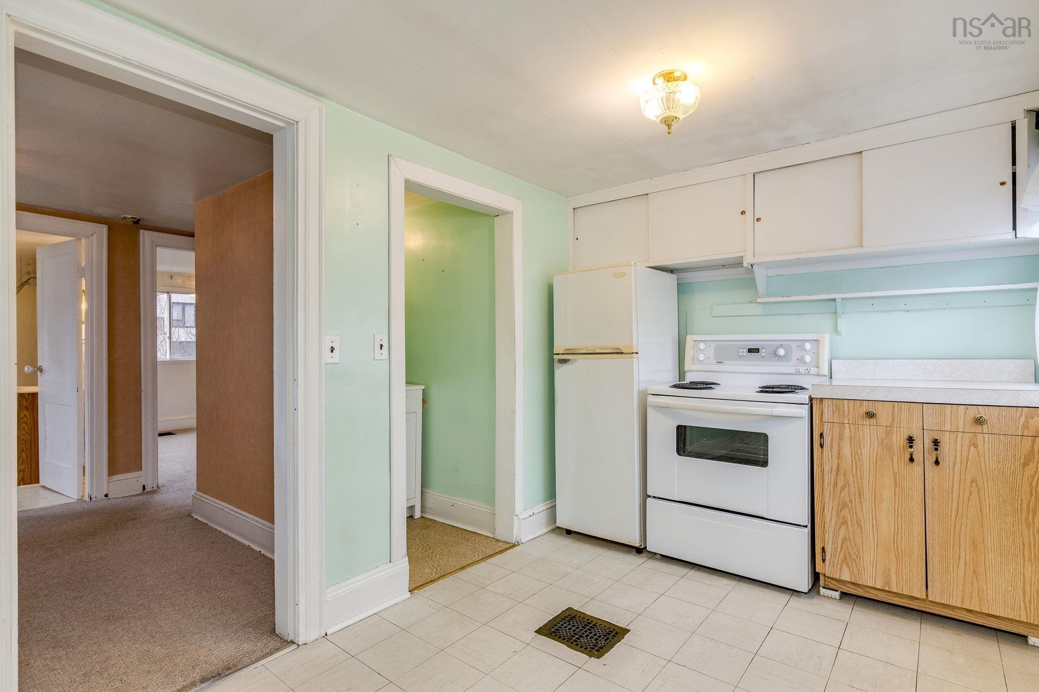 8 Ashdale Avenue, Halifax, NS (MLS 202529229)