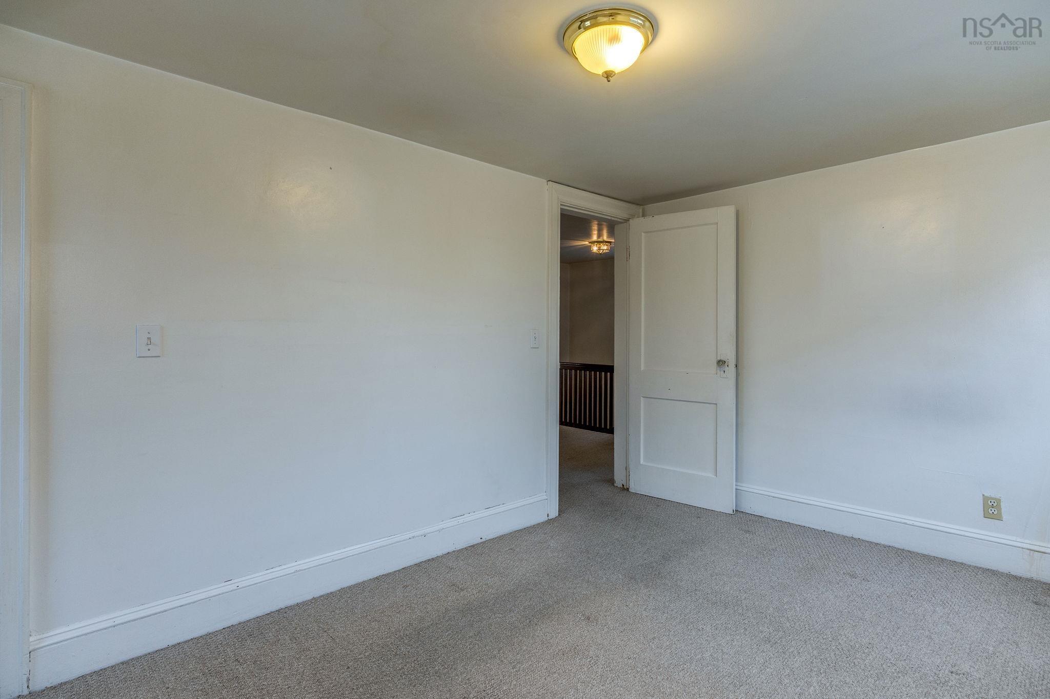 $519,900.00: 8 Ashdale Avenue, Halifax