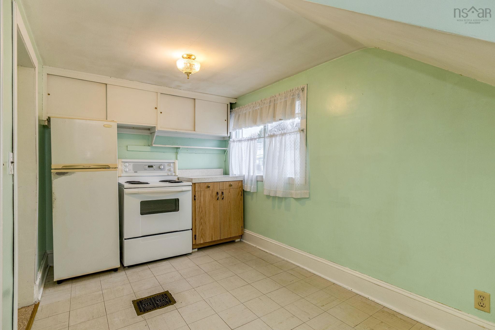 $519,900.00: 8 Ashdale Avenue, Halifax