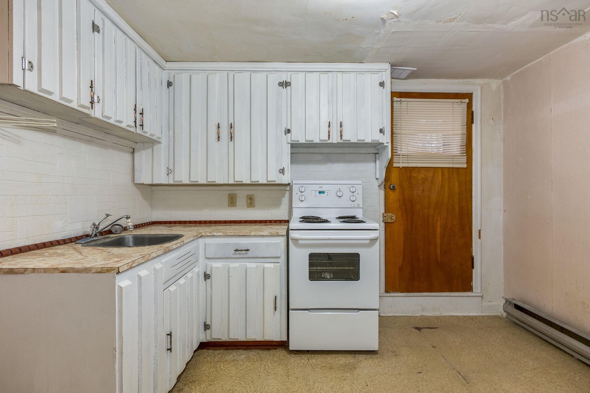 $519,900.00: 8 Ashdale Avenue, Halifax