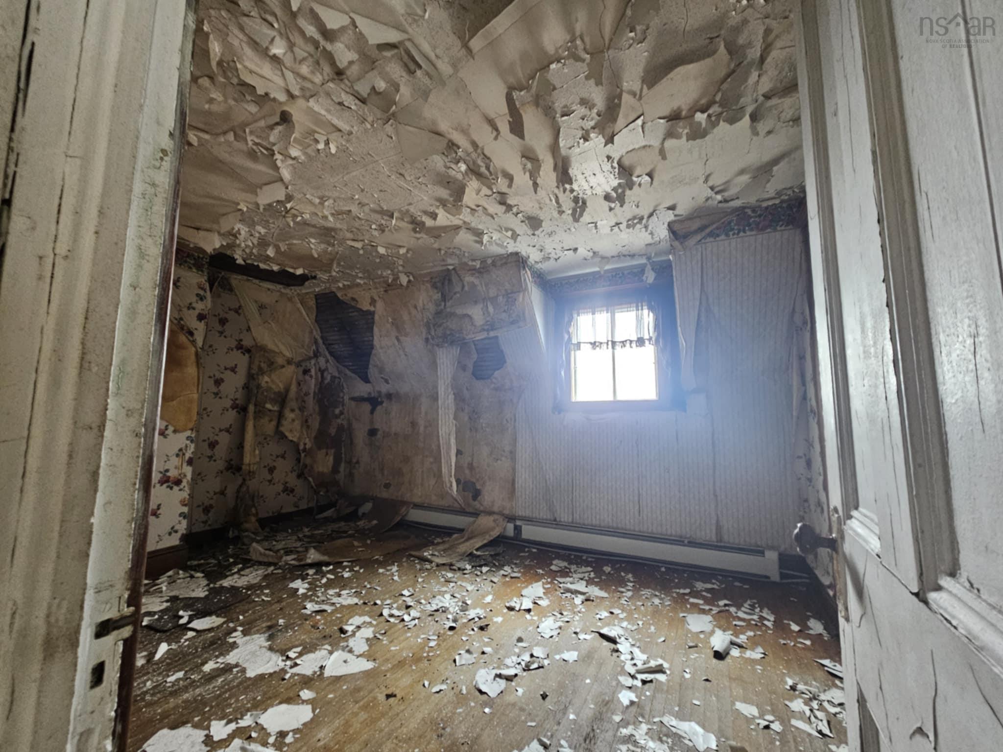 $35,000.00: 3 Verrier Crescent, Louisbourg