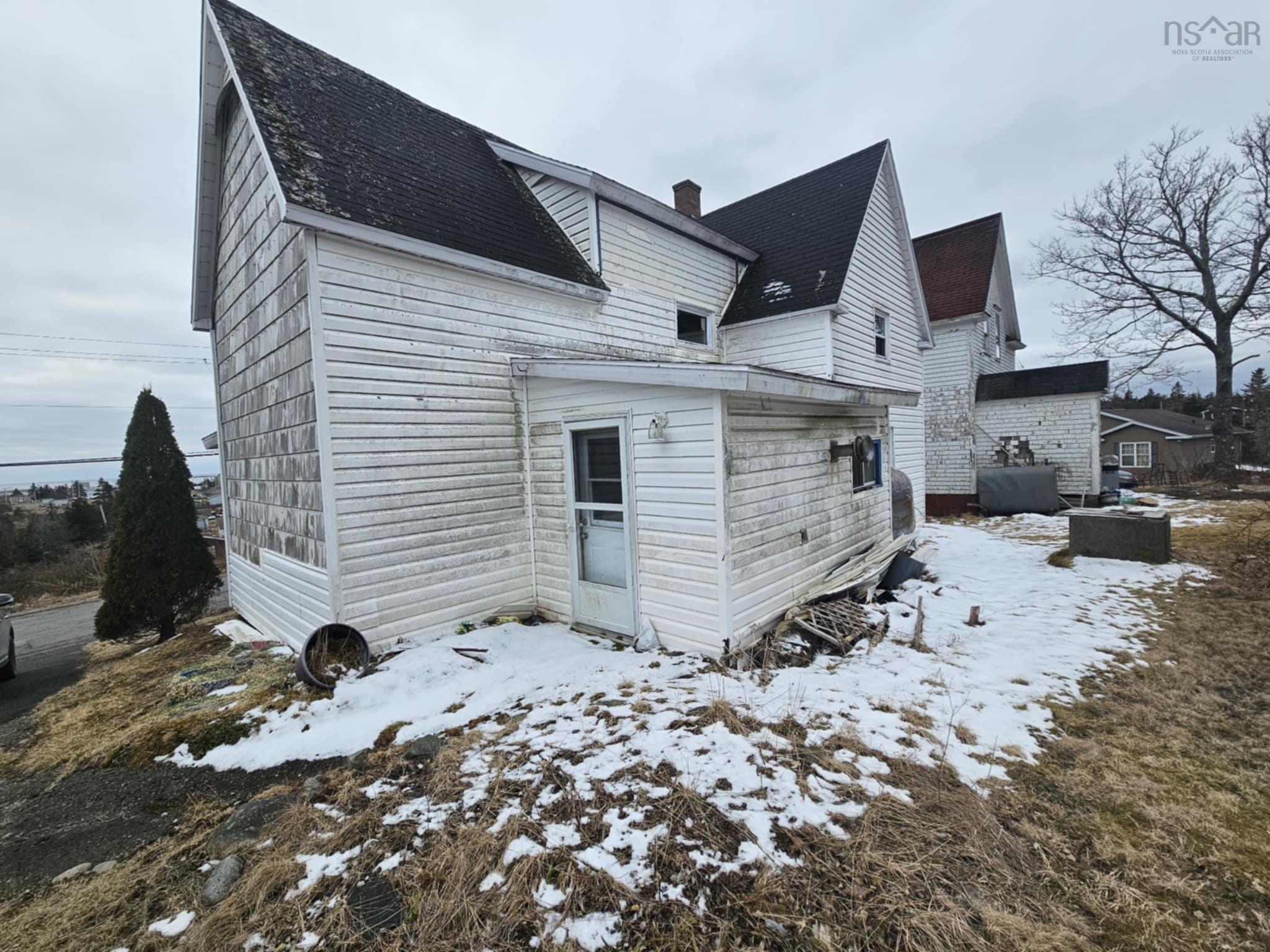 $35,000.00: 3 Verrier Crescent, Louisbourg