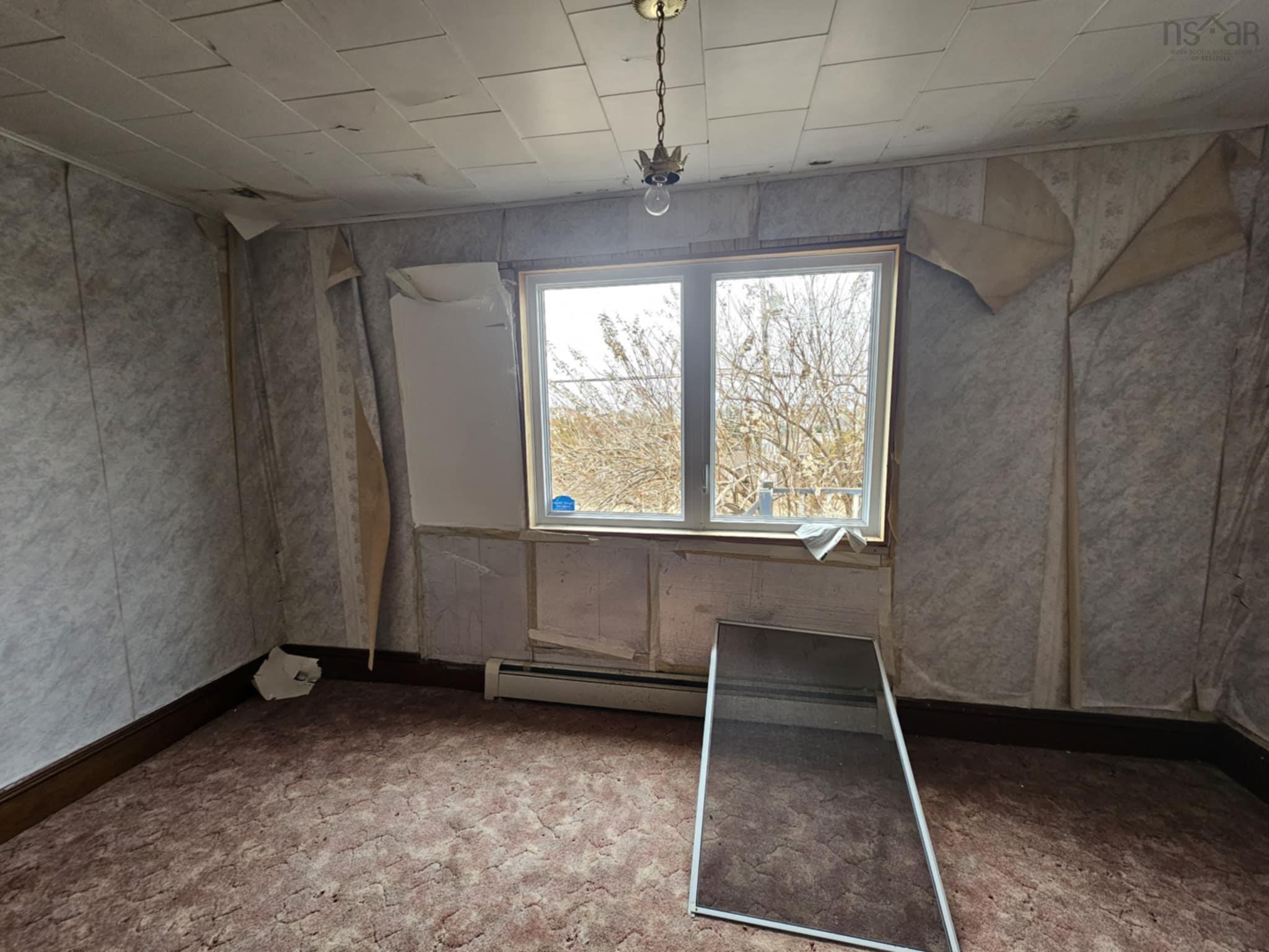 $35,000.00: 3 Verrier Crescent, Louisbourg