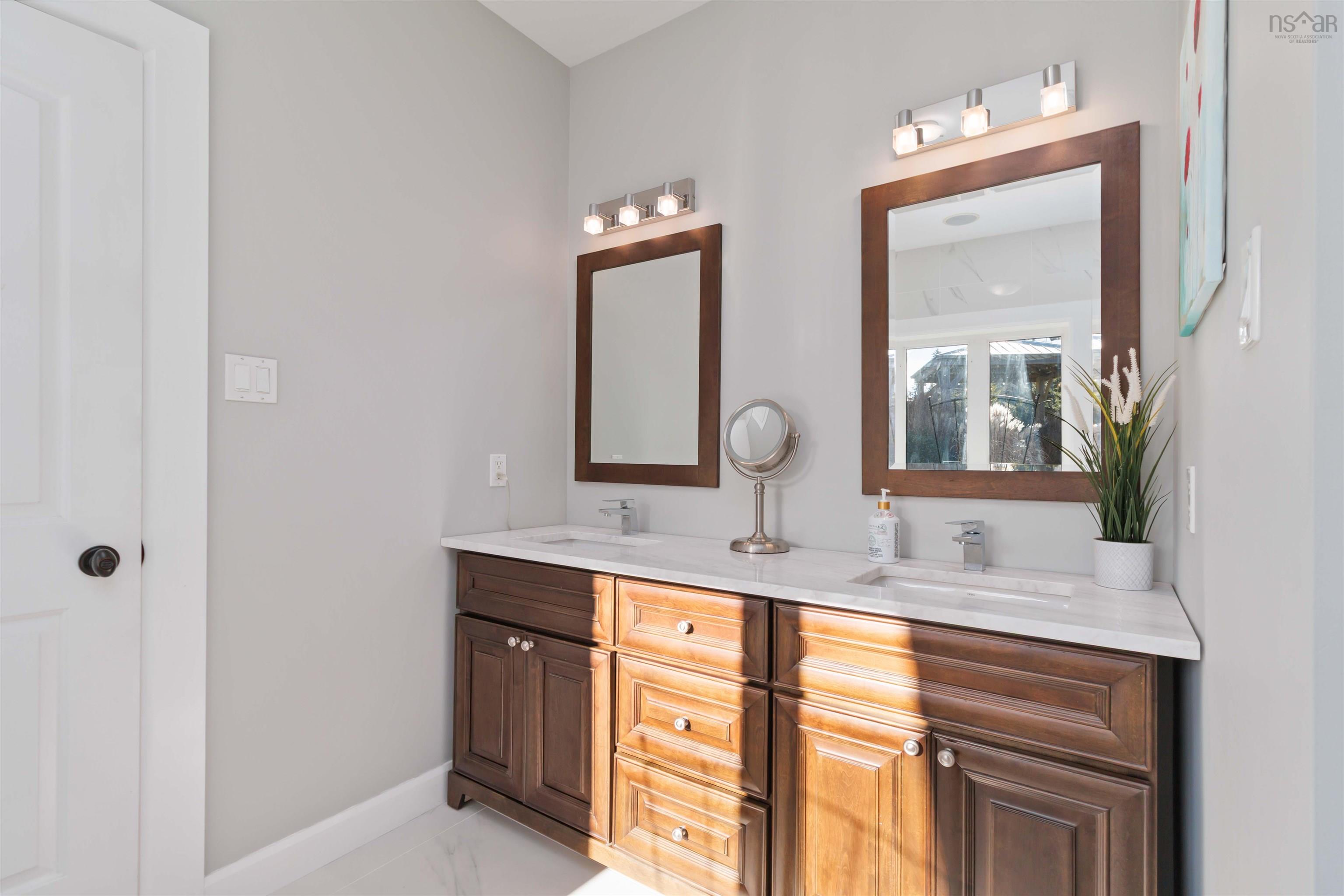 $1,499,999.00: 462 Bald Rock Road, Sambro