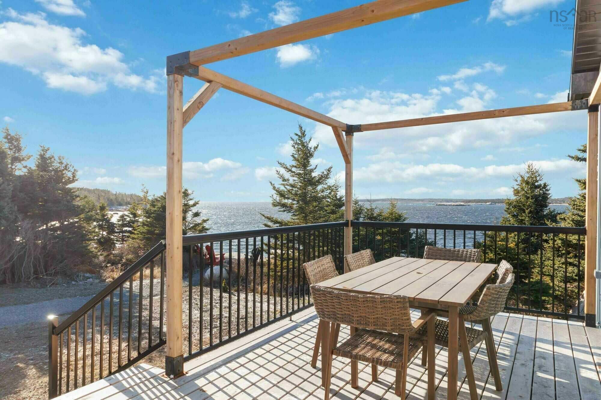 $1,499,999.00: 462 Bald Rock Road, Sambro