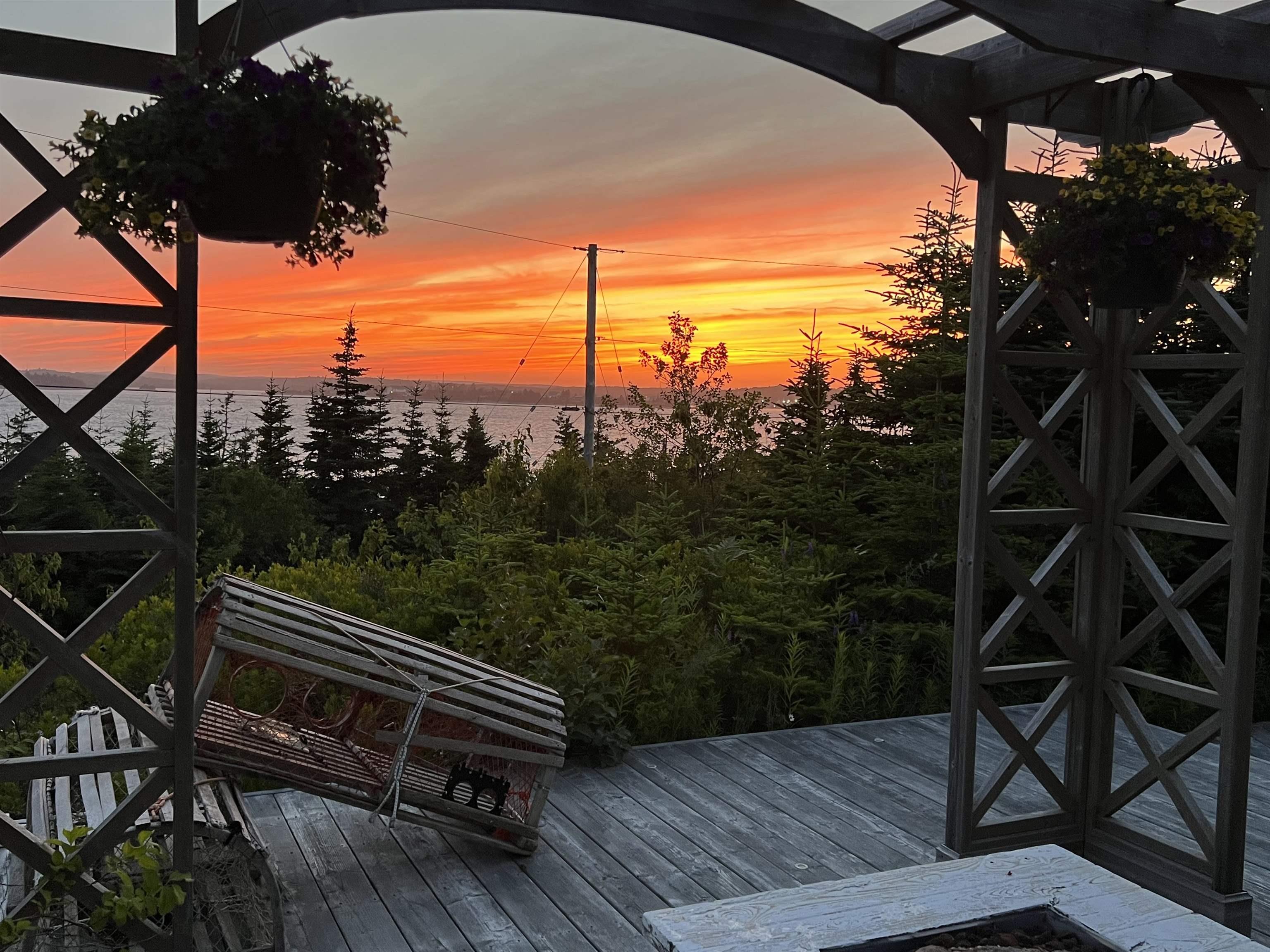 $1,499,999.00: 462 Bald Rock Road, Sambro