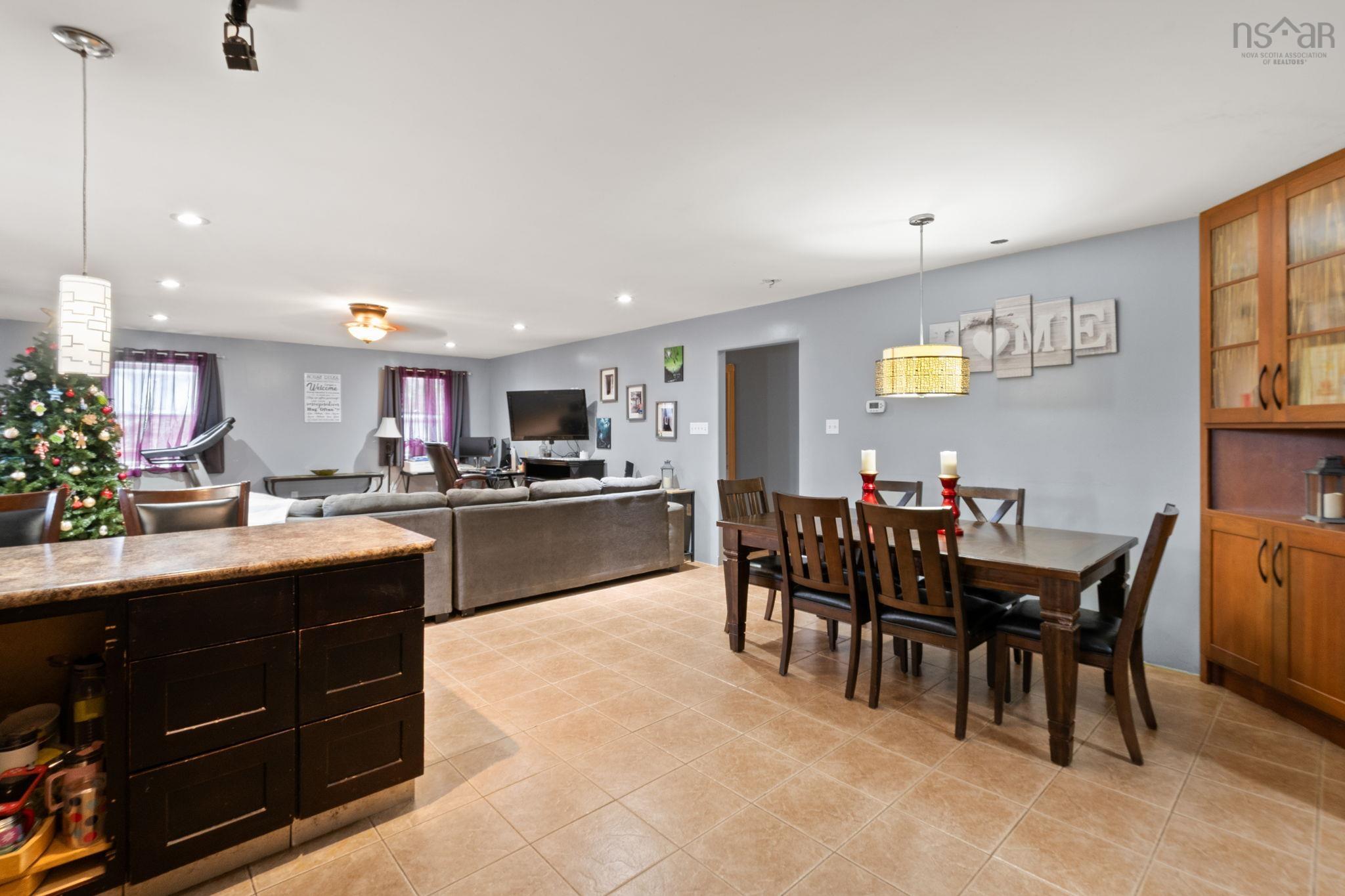 $574,900.00: 26 Willies Lane, Fox Point