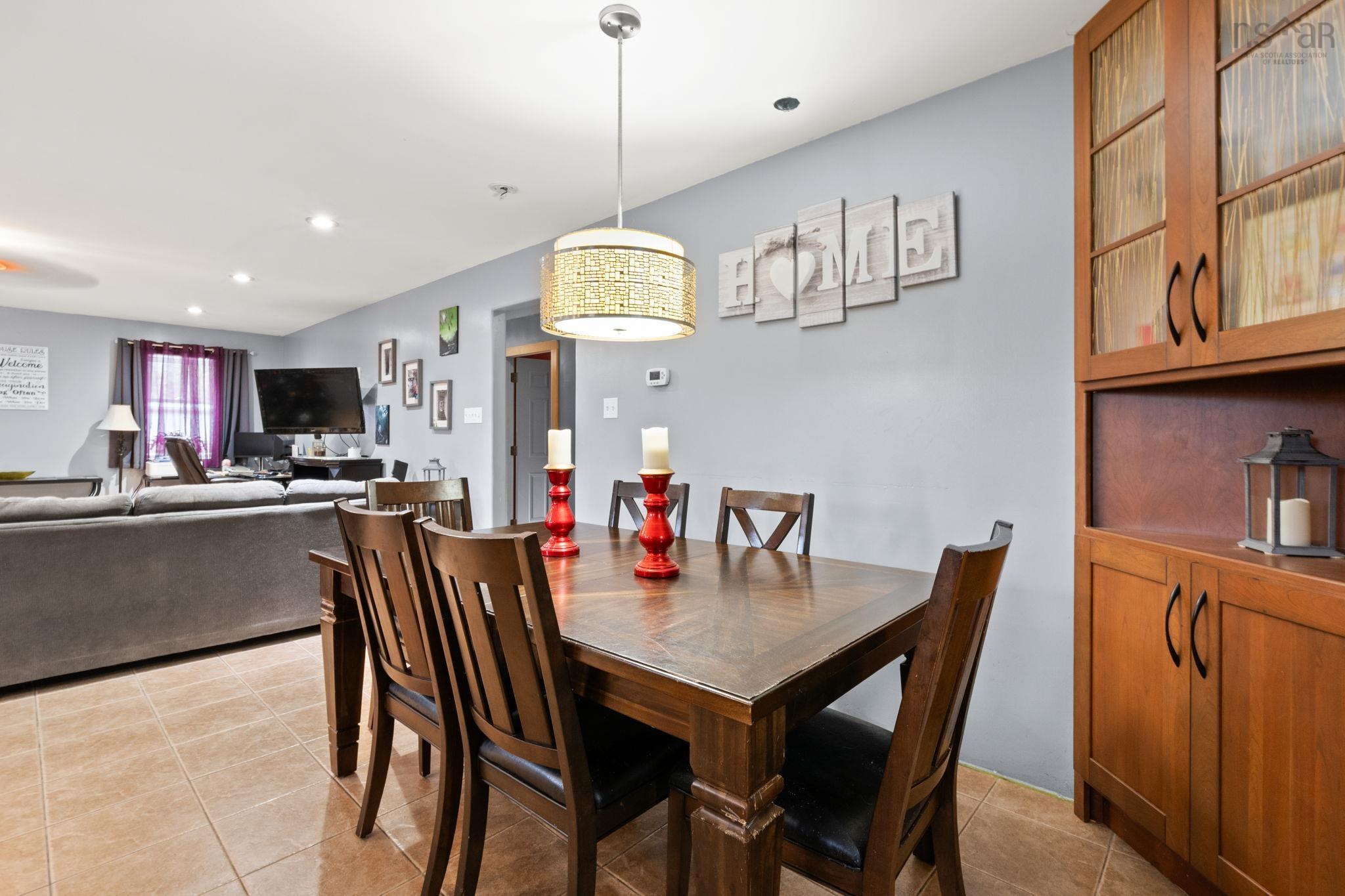 $574,900.00: 26 Willies Lane, Fox Point