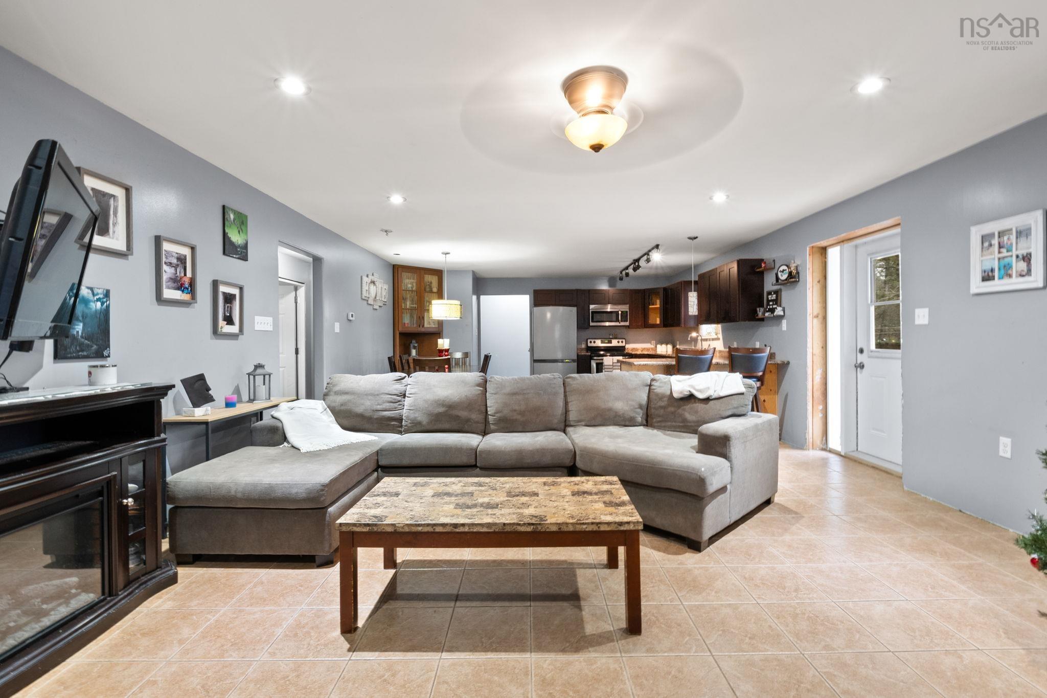 $574,900.00: 26 Willies Lane, Fox Point