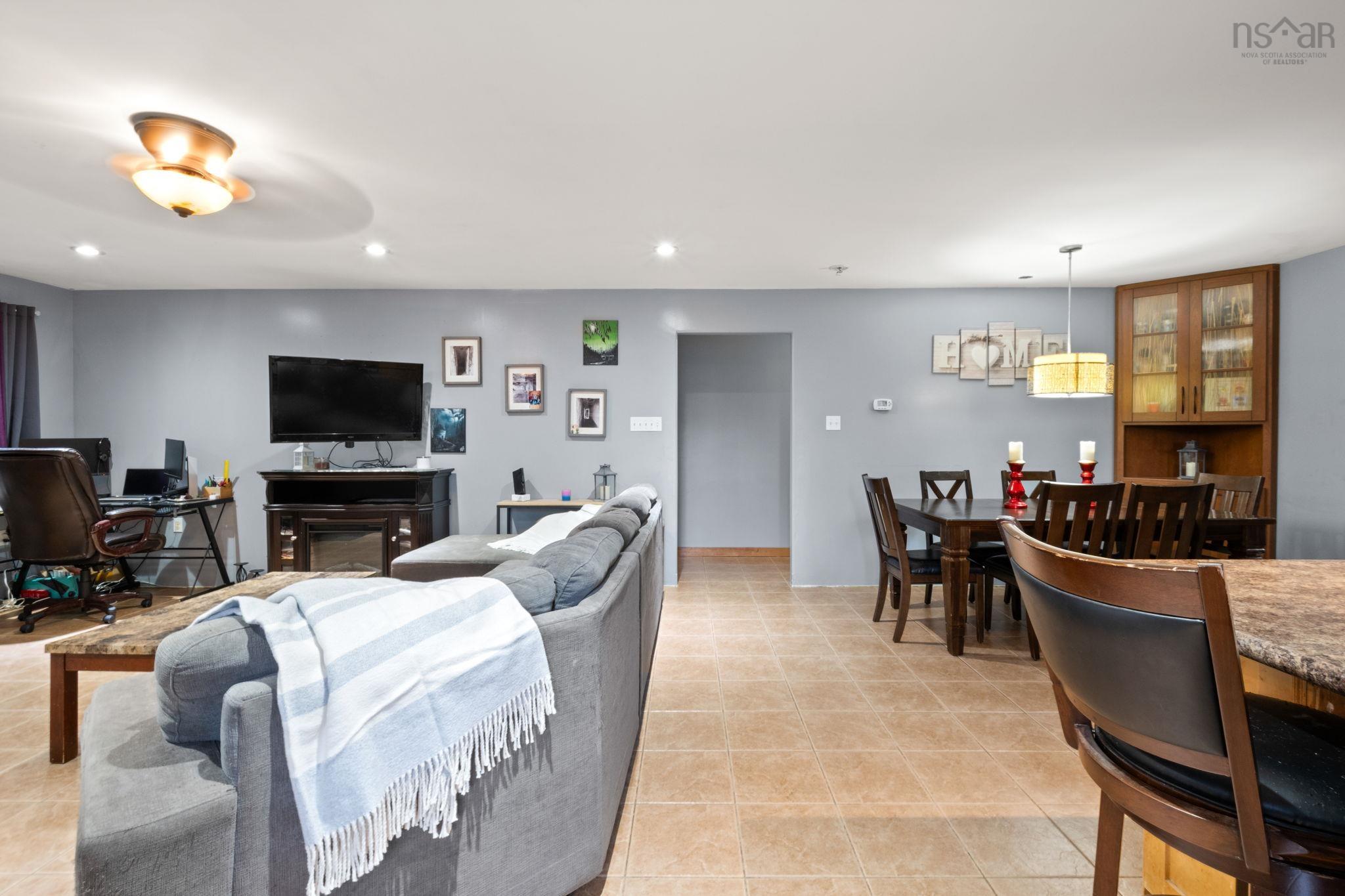 $574,900.00: 26 Willies Lane, Fox Point