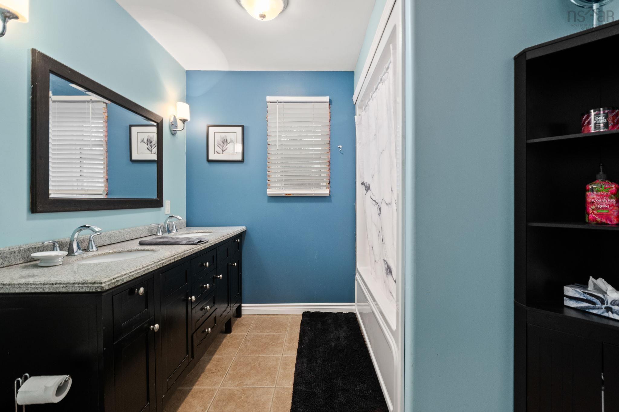 $574,900.00: 26 Willies Lane, Fox Point