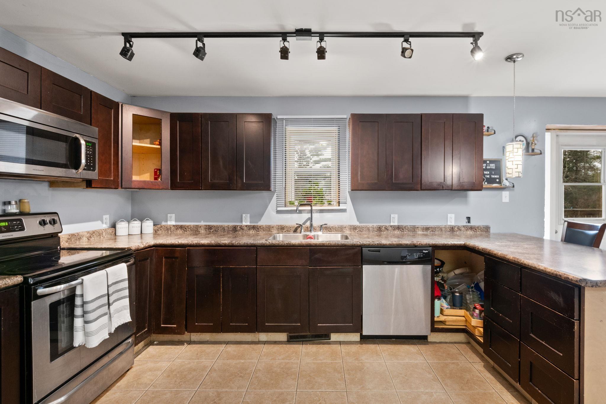 $574,900.00: 26 Willies Lane, Fox Point