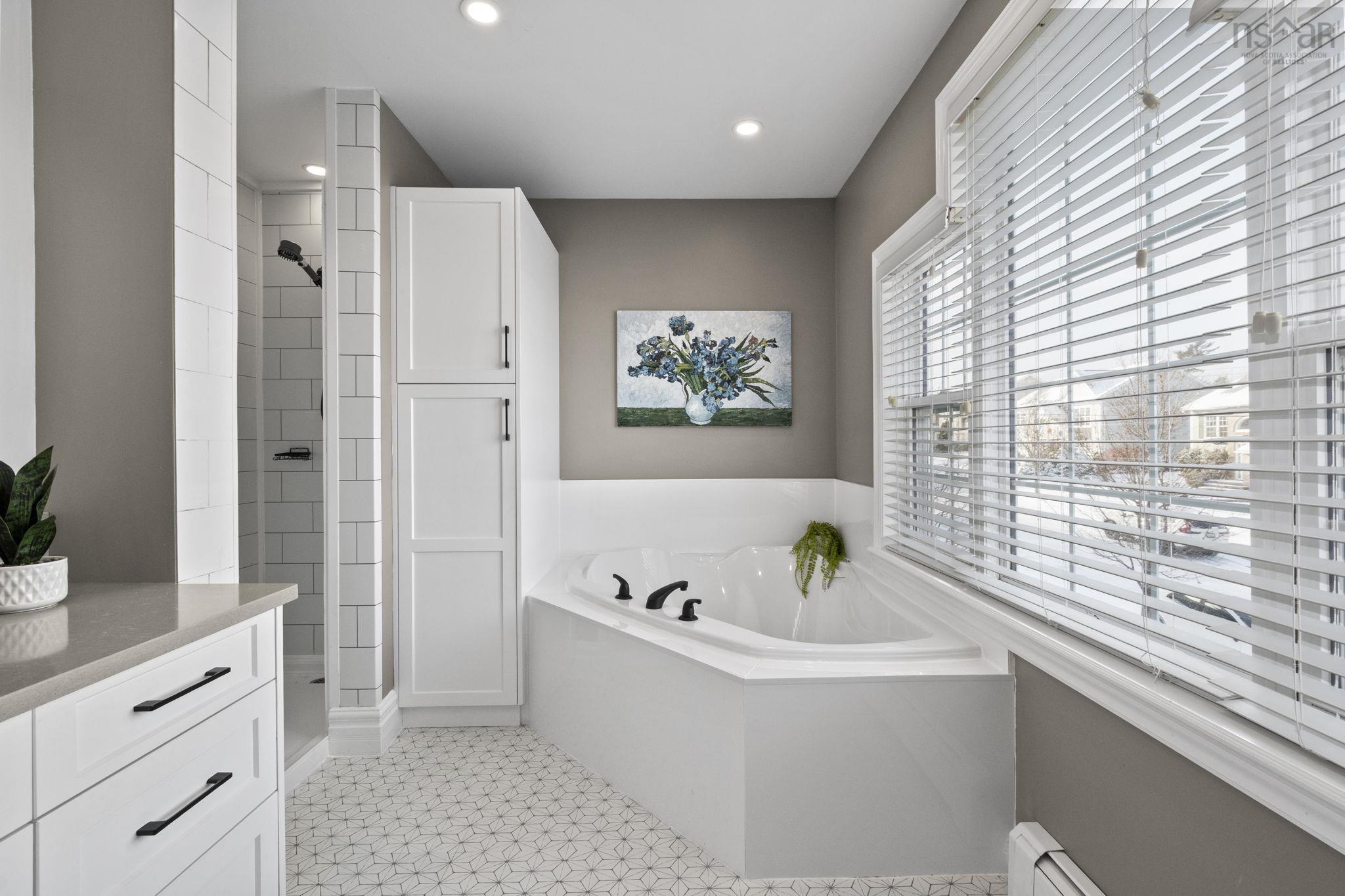 833 Basinview Drive, Bedford, NS (MLS 202529264)