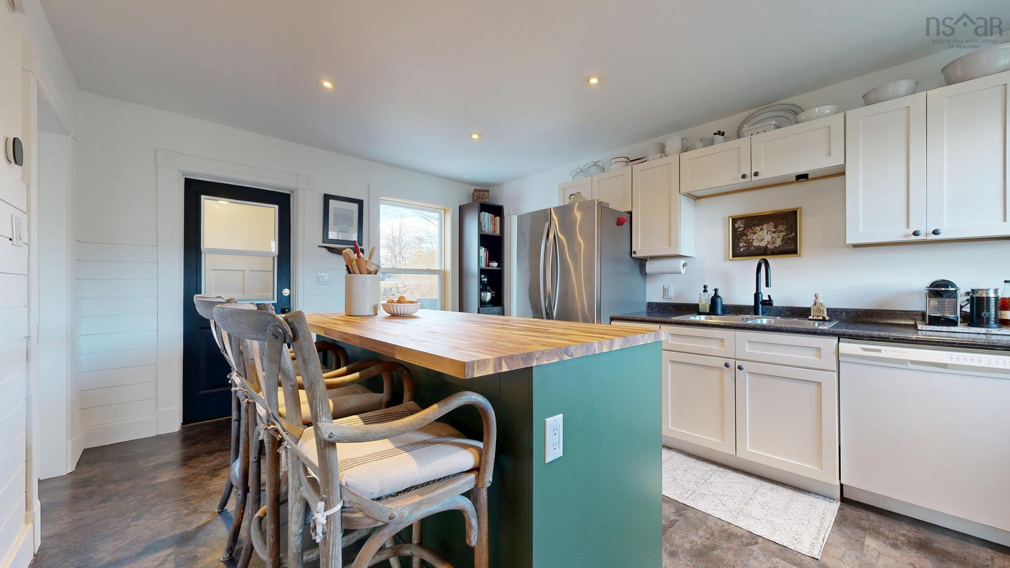 $665,000.00: 13406 Highway 3, Dayspring