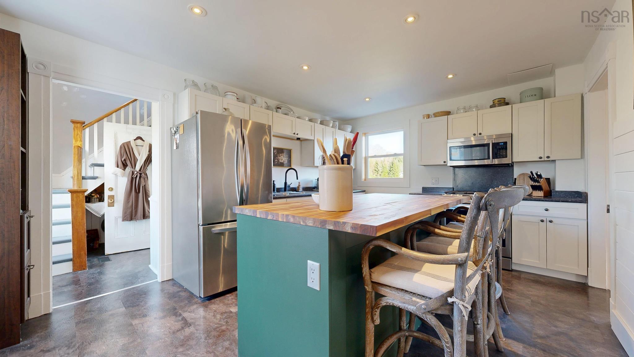 $665,000.00: 13406 Highway 3, Dayspring