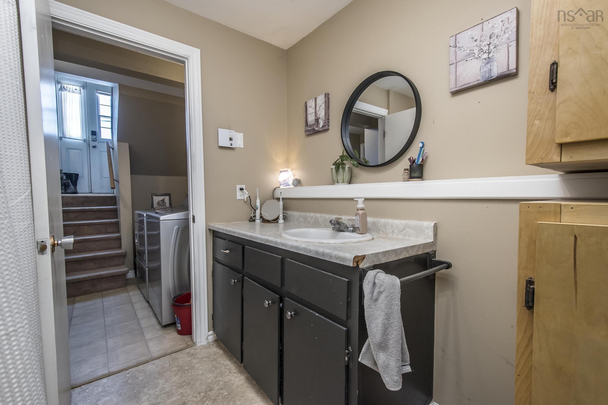 $409,000.00: 2911 & 2913 Lovett Road, Coldbrook