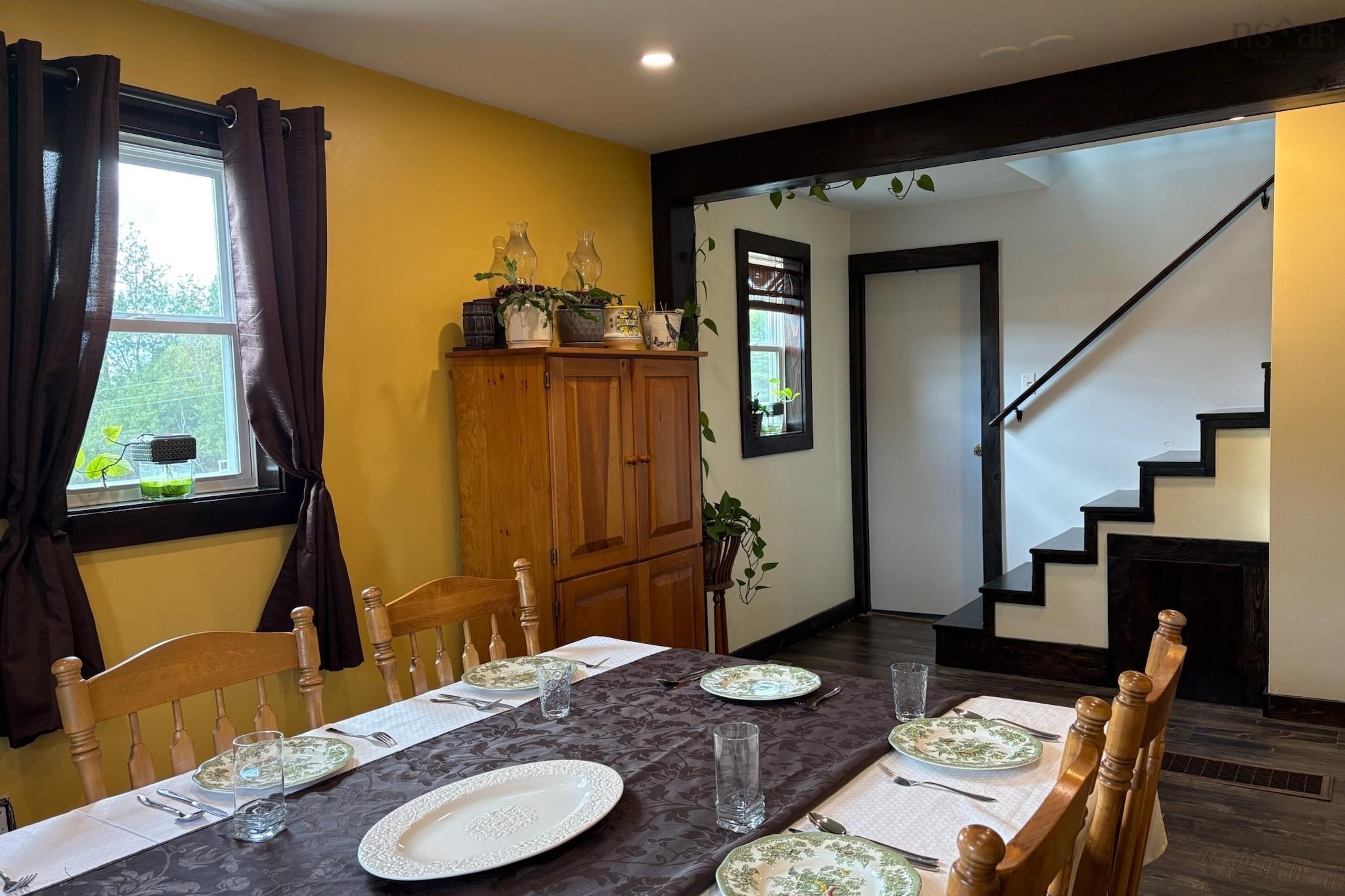 $295,000.00: 1055 Northfield Road, Northfield