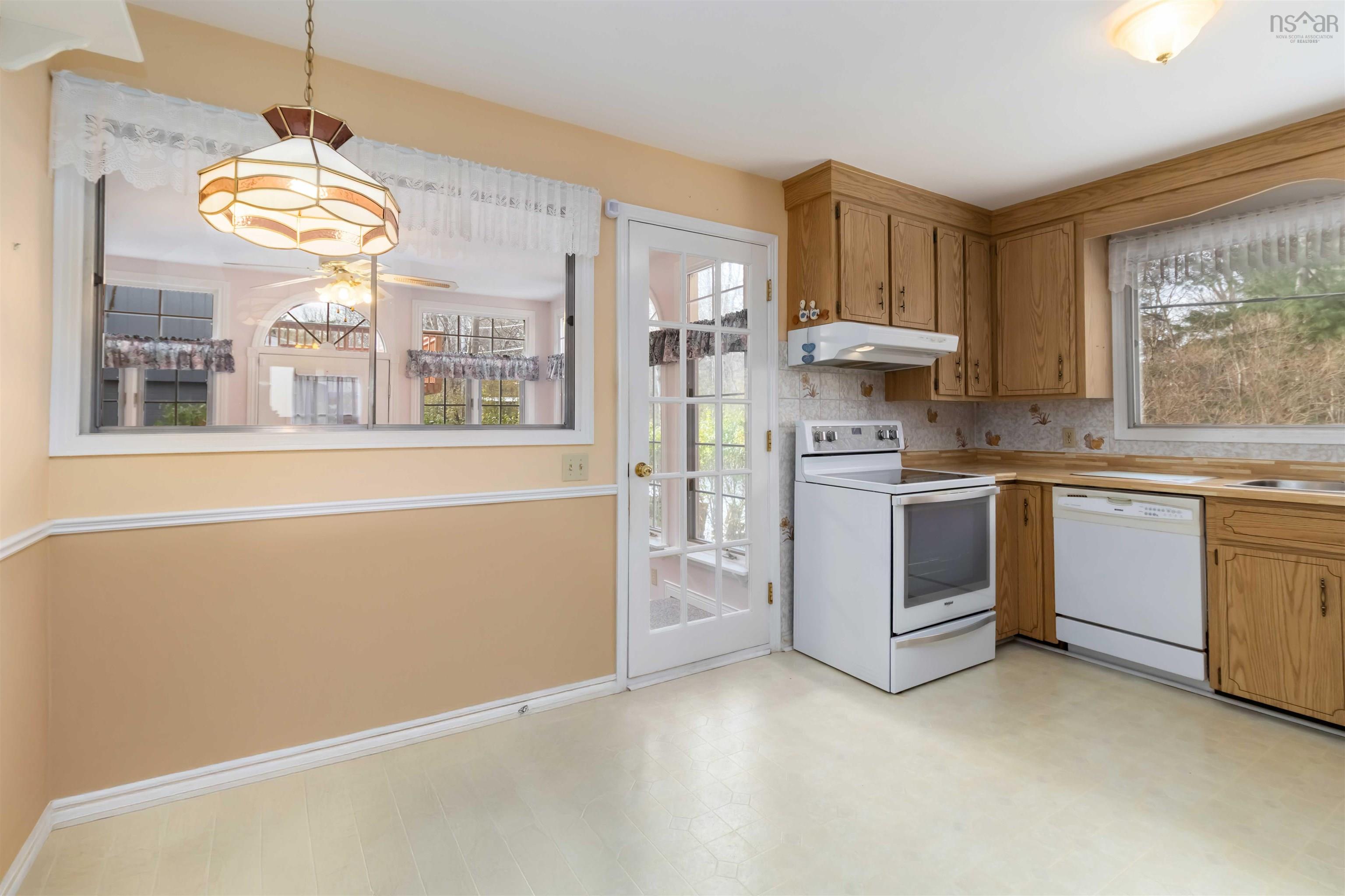 71 Woodward Crescent, Halifax, NS (MLS 202529277)