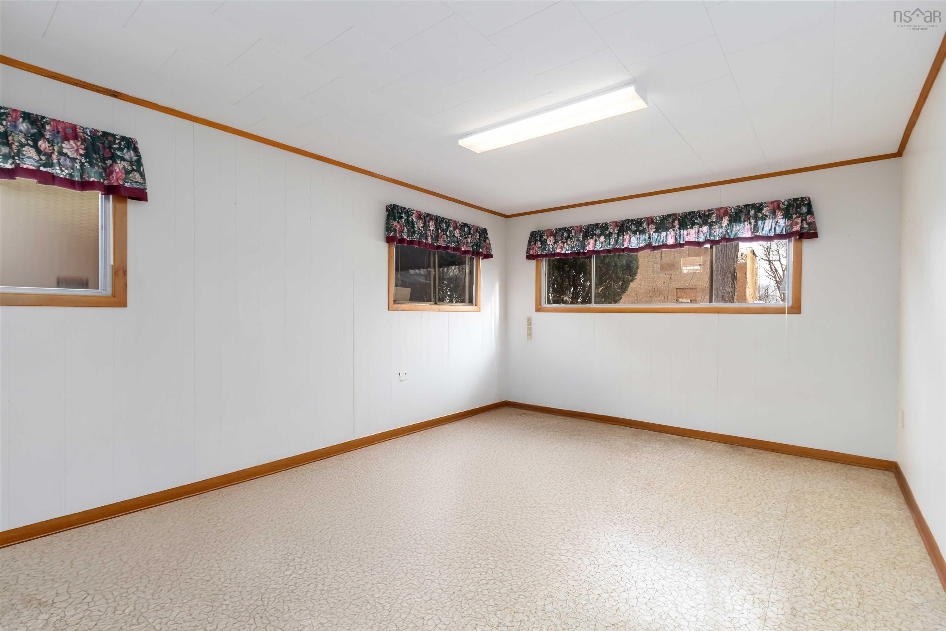 71 Woodward Crescent, Halifax, NS (MLS 202529277)