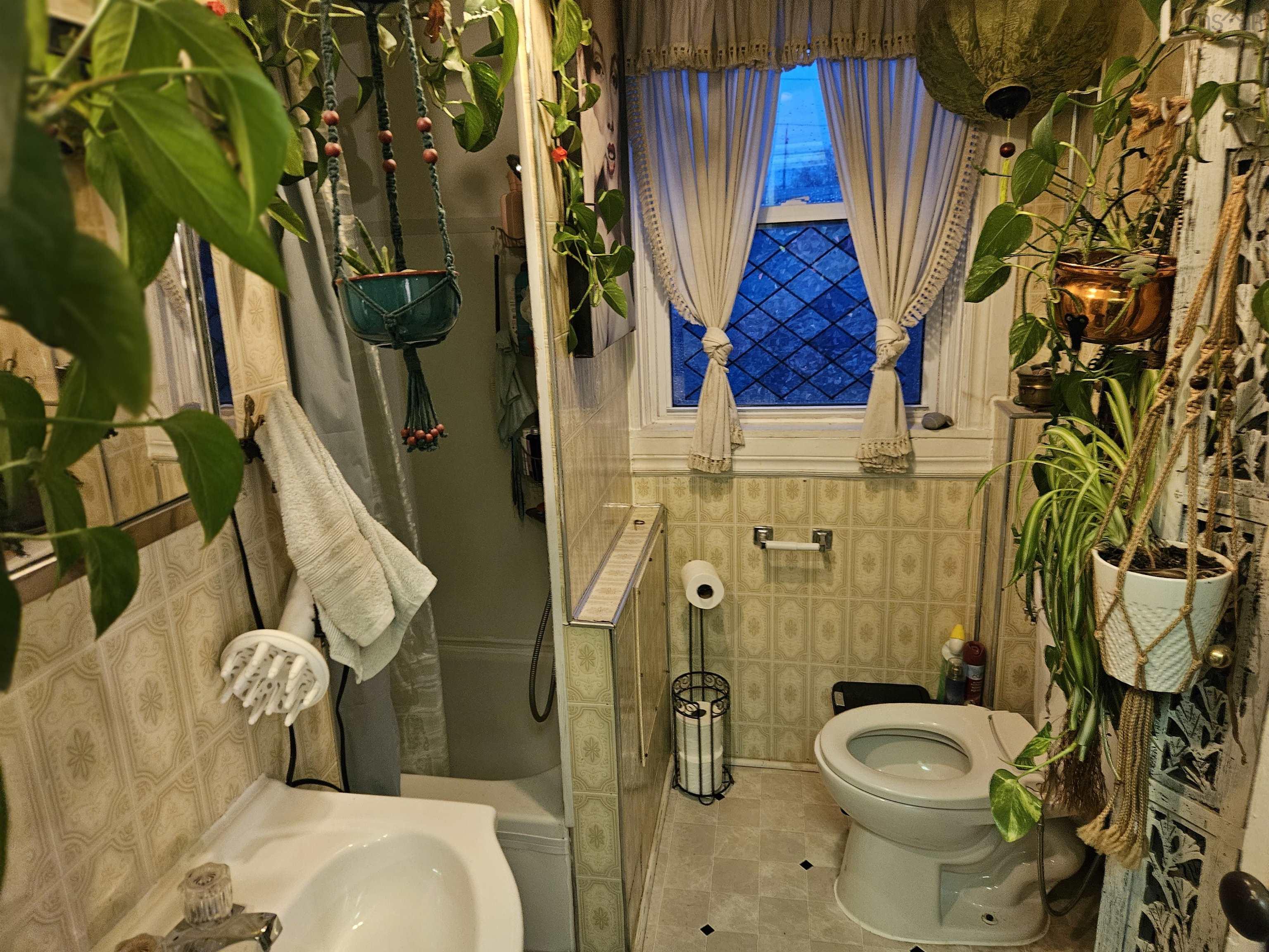 $239,000.00: 53 East Street, Sydney