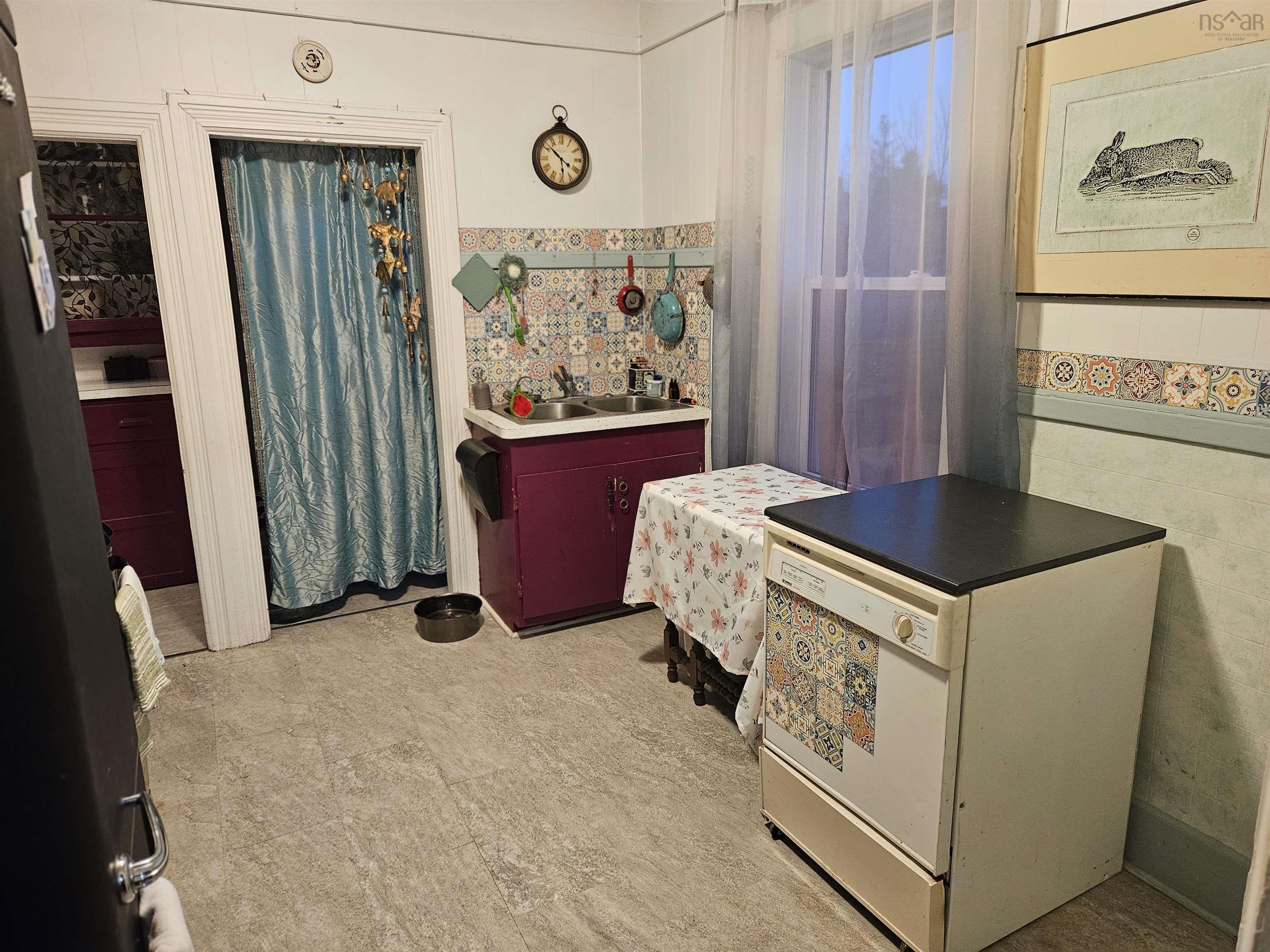 $239,000.00: 53 East Street, Sydney