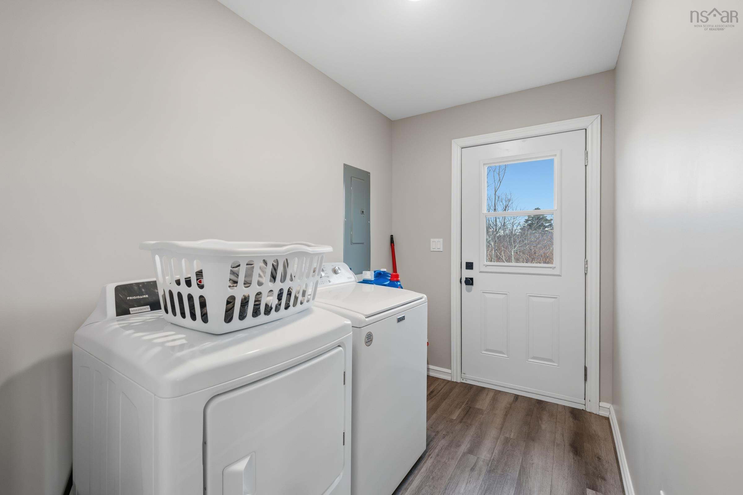 $1,400,000.00: 42 Beecher