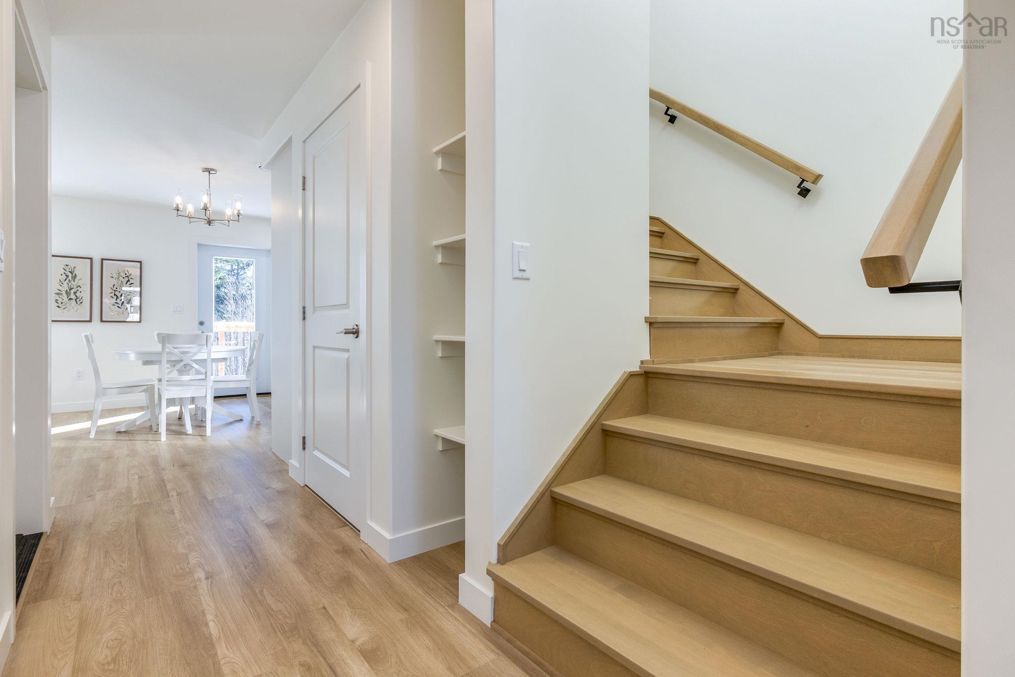 $599,900.00: DA-55 185 Darner Drive, Beaver Bank