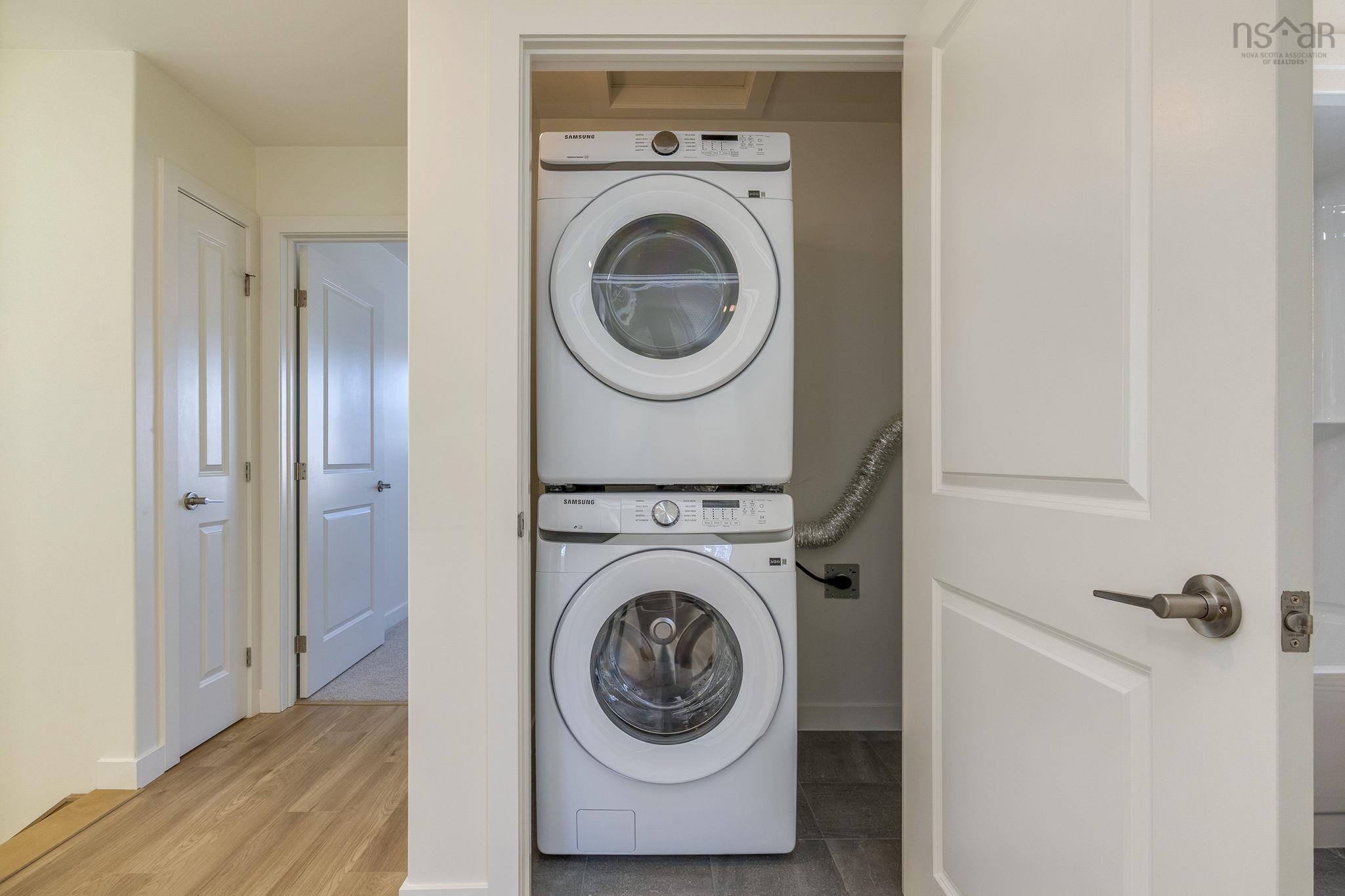 $599,900.00: DA-55 185 Darner Drive, Beaver Bank