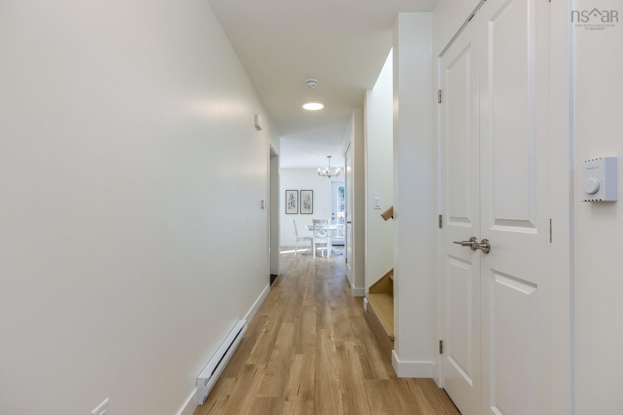 $599,900.00: DA-55 185 Darner Drive, Beaver Bank