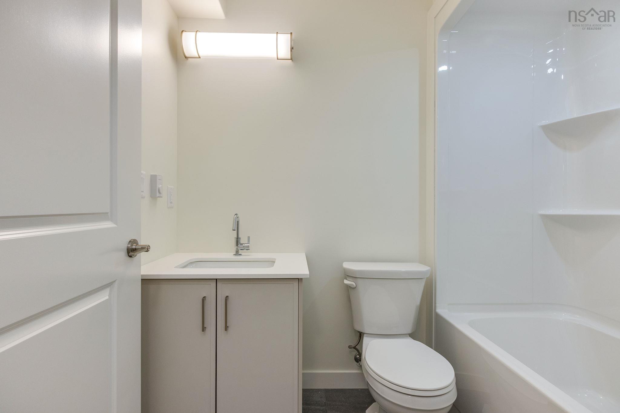 $599,900.00: DA-55 185 Darner Drive, Beaver Bank