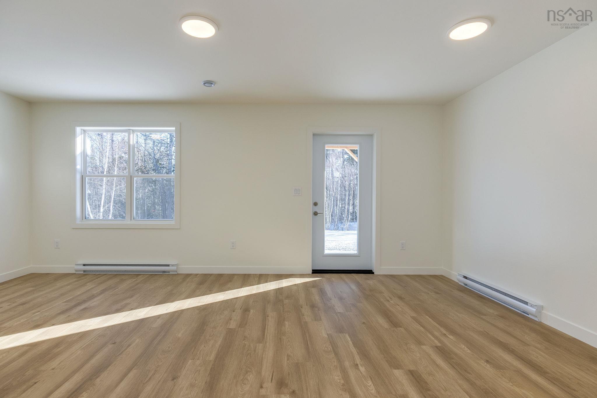 $599,900.00: DA-55 185 Darner Drive, Beaver Bank