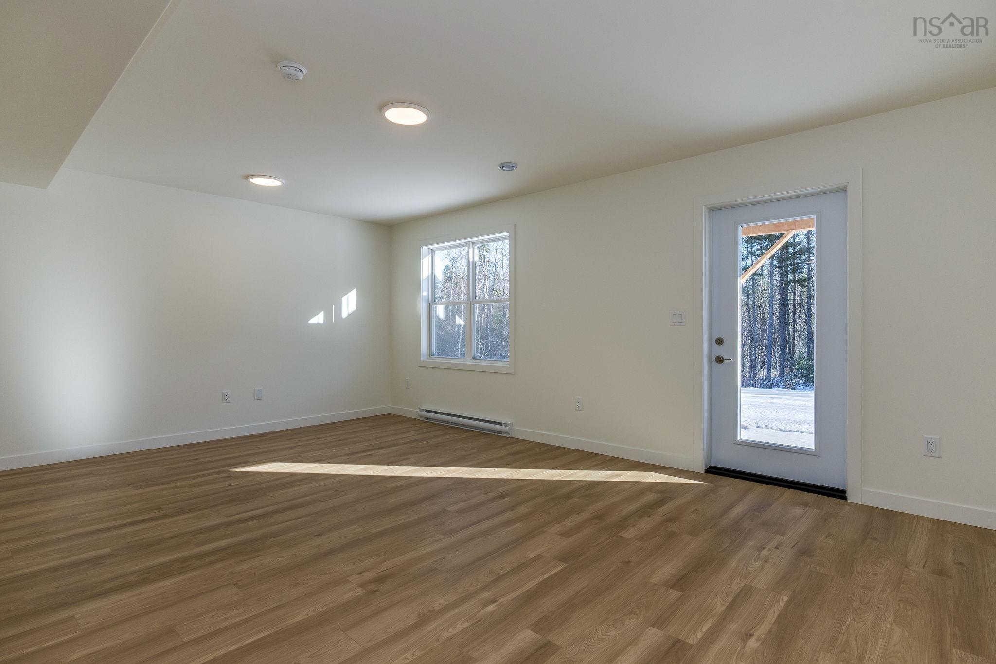 $599,900.00: DA-55 185 Darner Drive, Beaver Bank