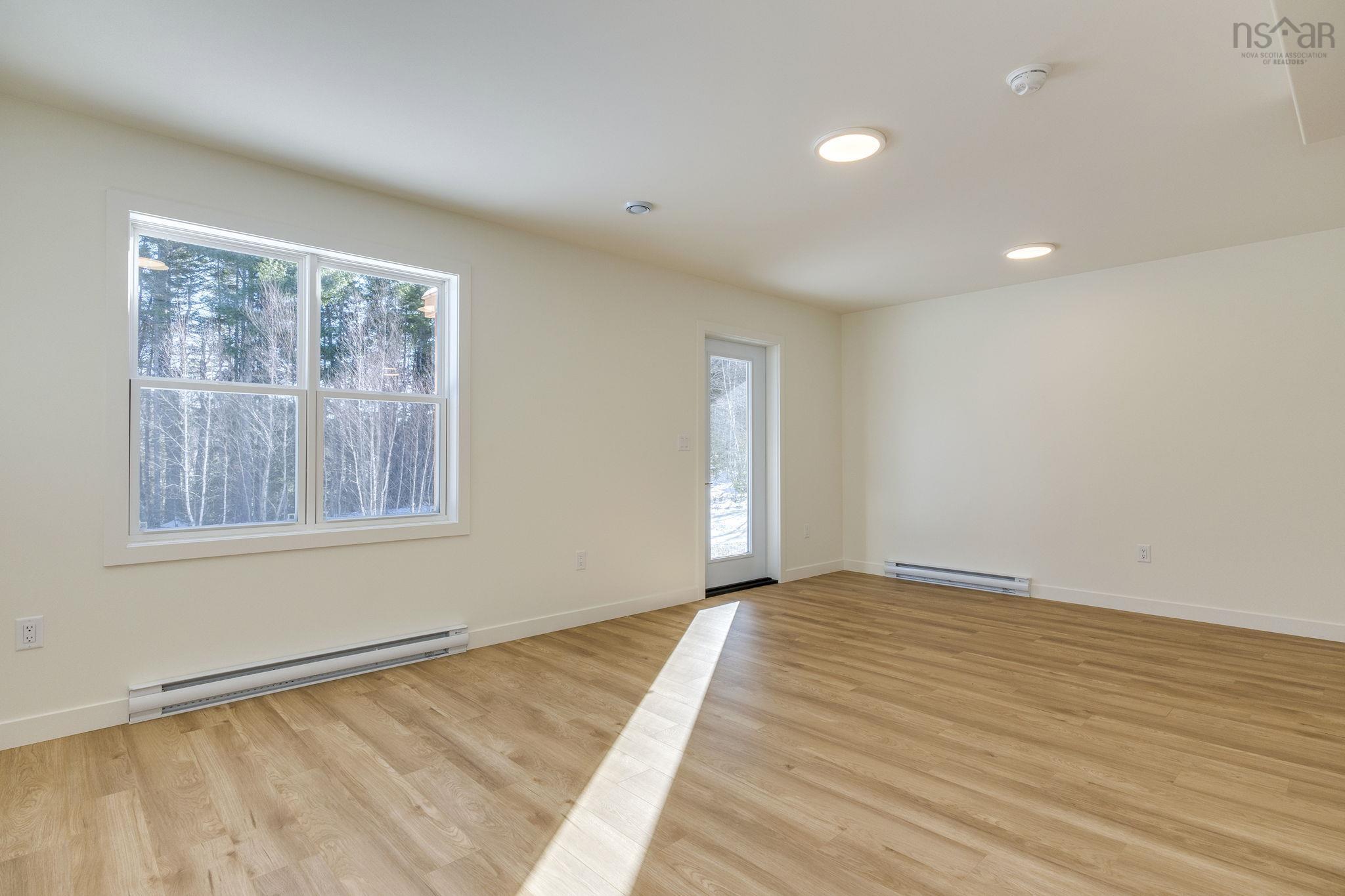 $599,900.00: DA-55 185 Darner Drive, Beaver Bank