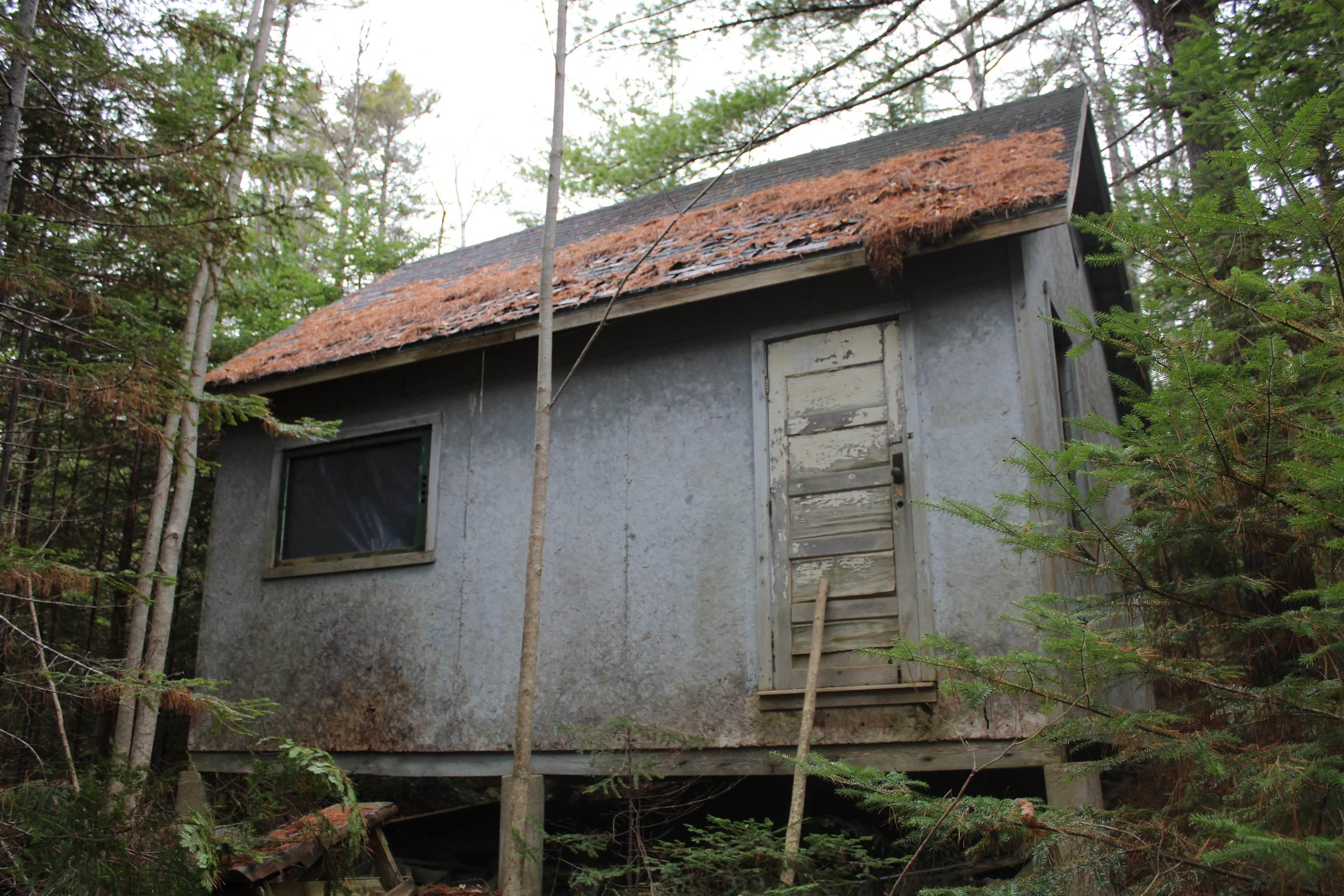 $32,000.00: Lot Mirror Point Drive, Graywood