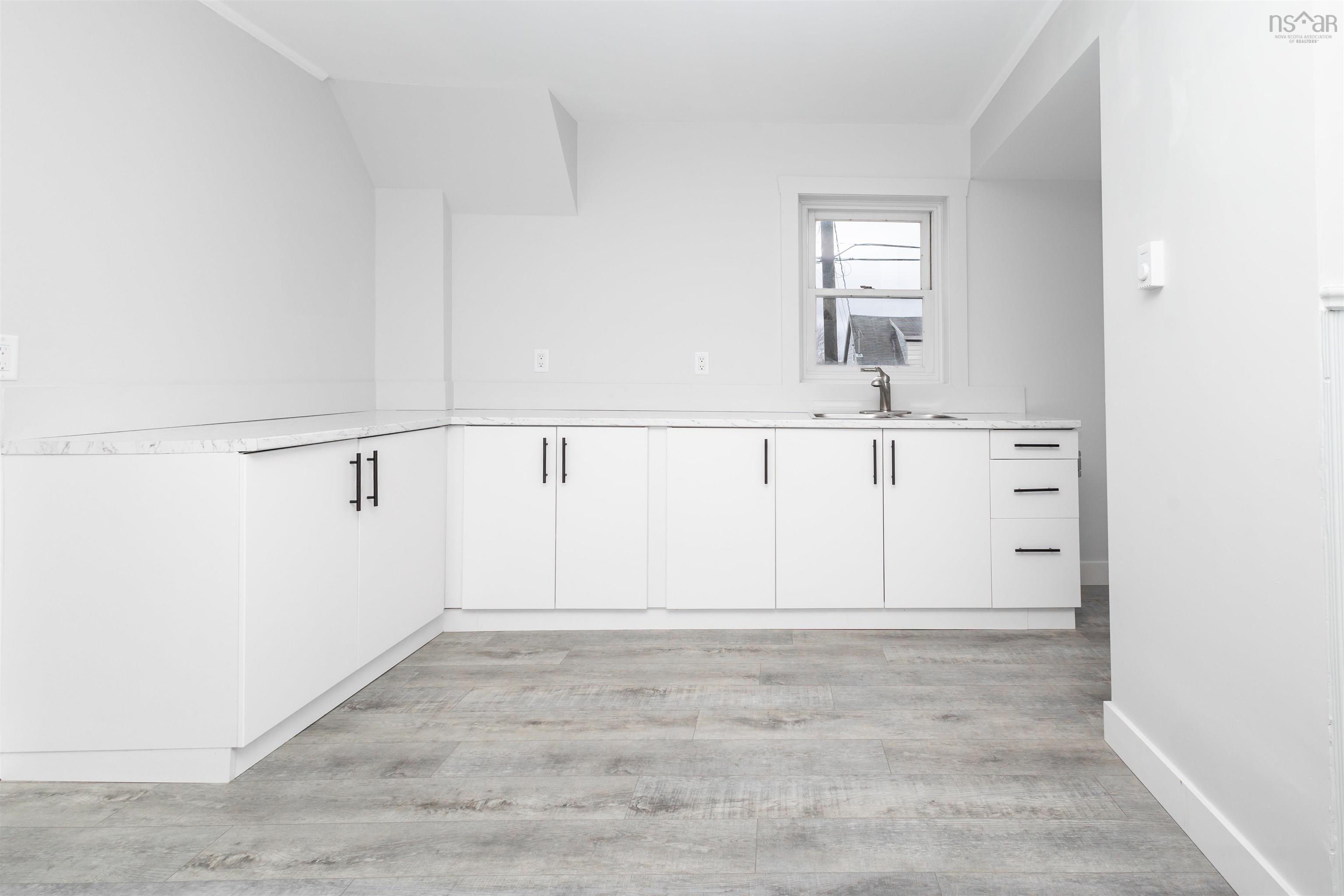 $189,000.00: 44 Central, Sydney