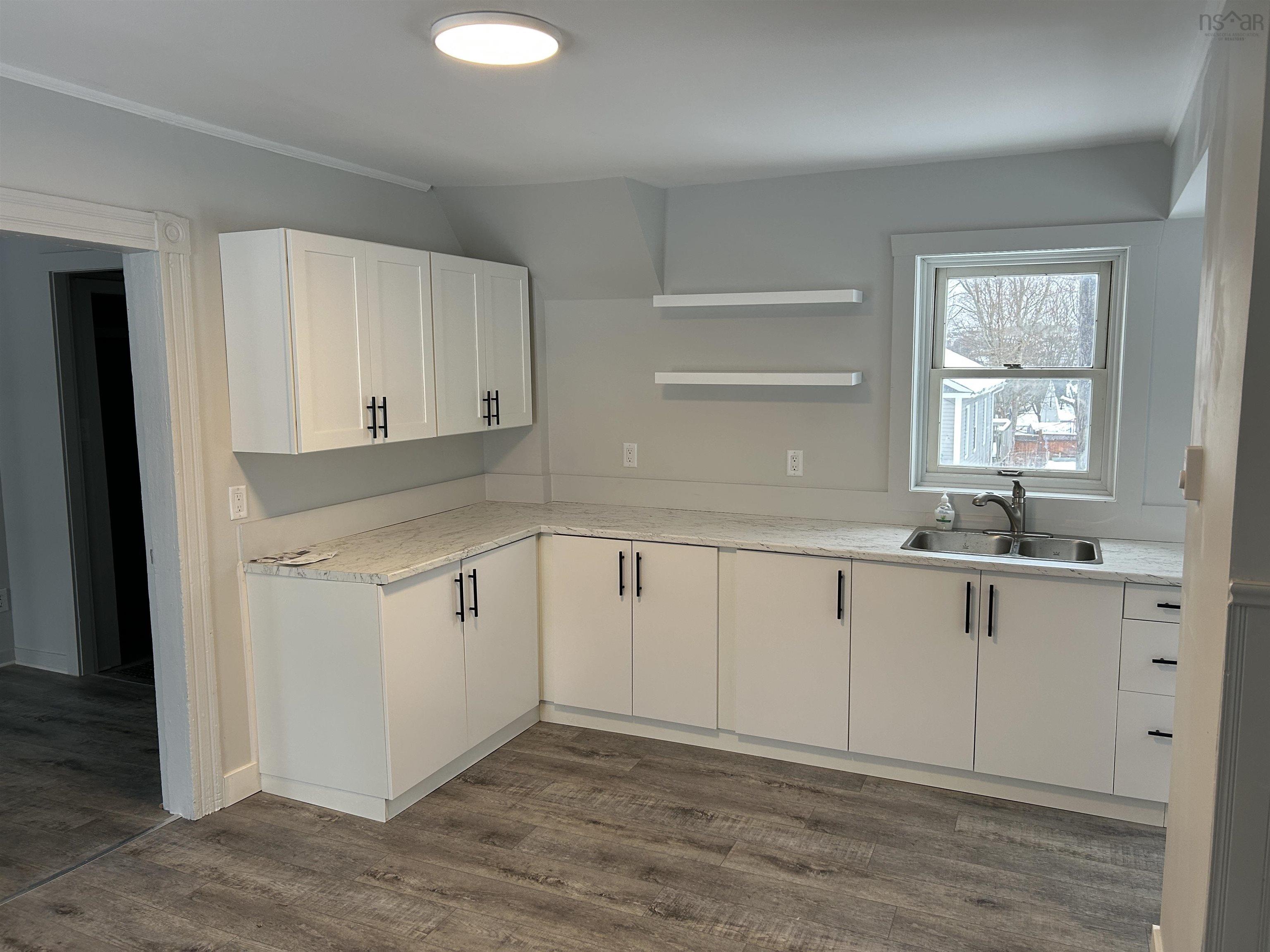 $189,000.00: 44 Central, Sydney