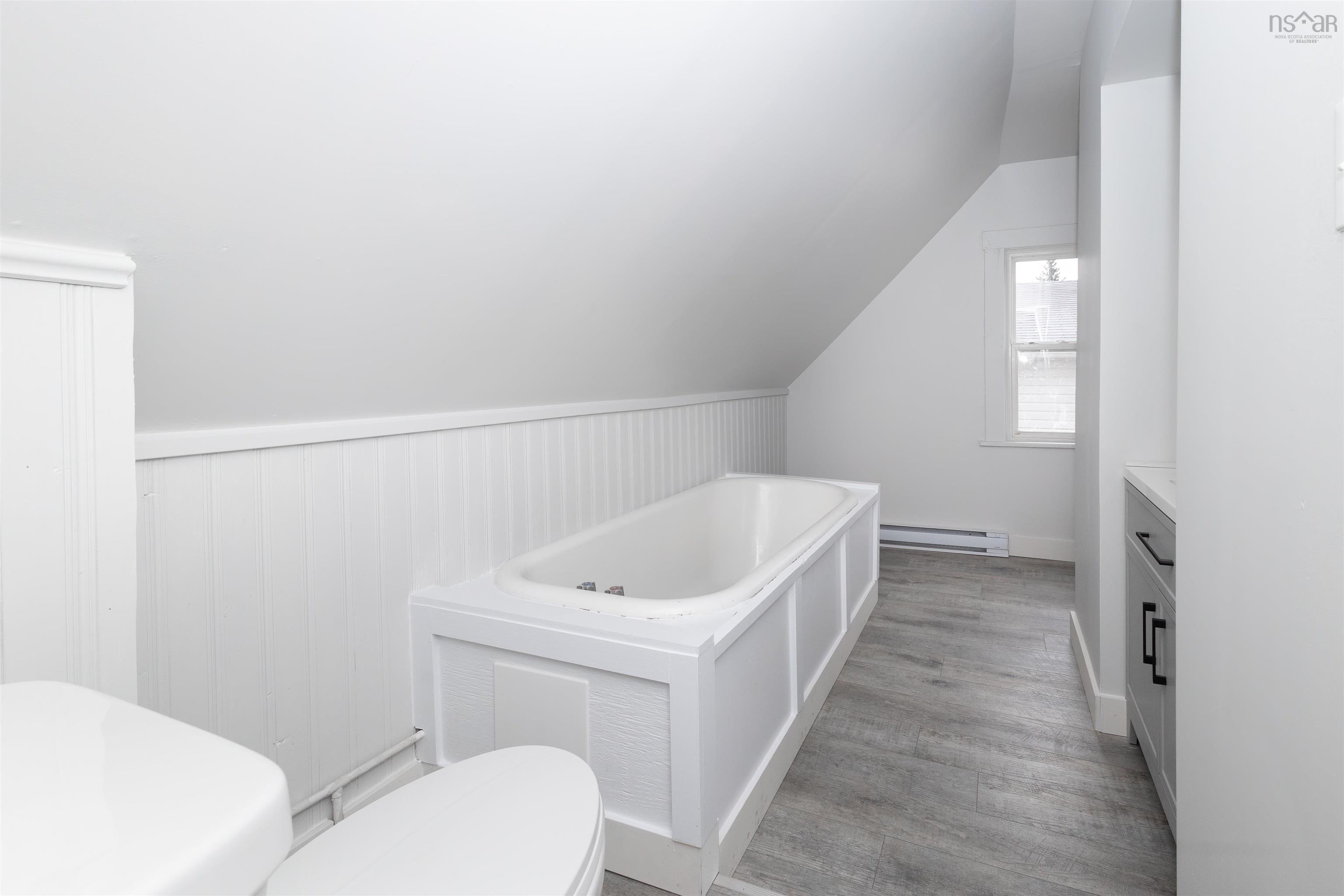 $189,000.00: 44 Central, Sydney