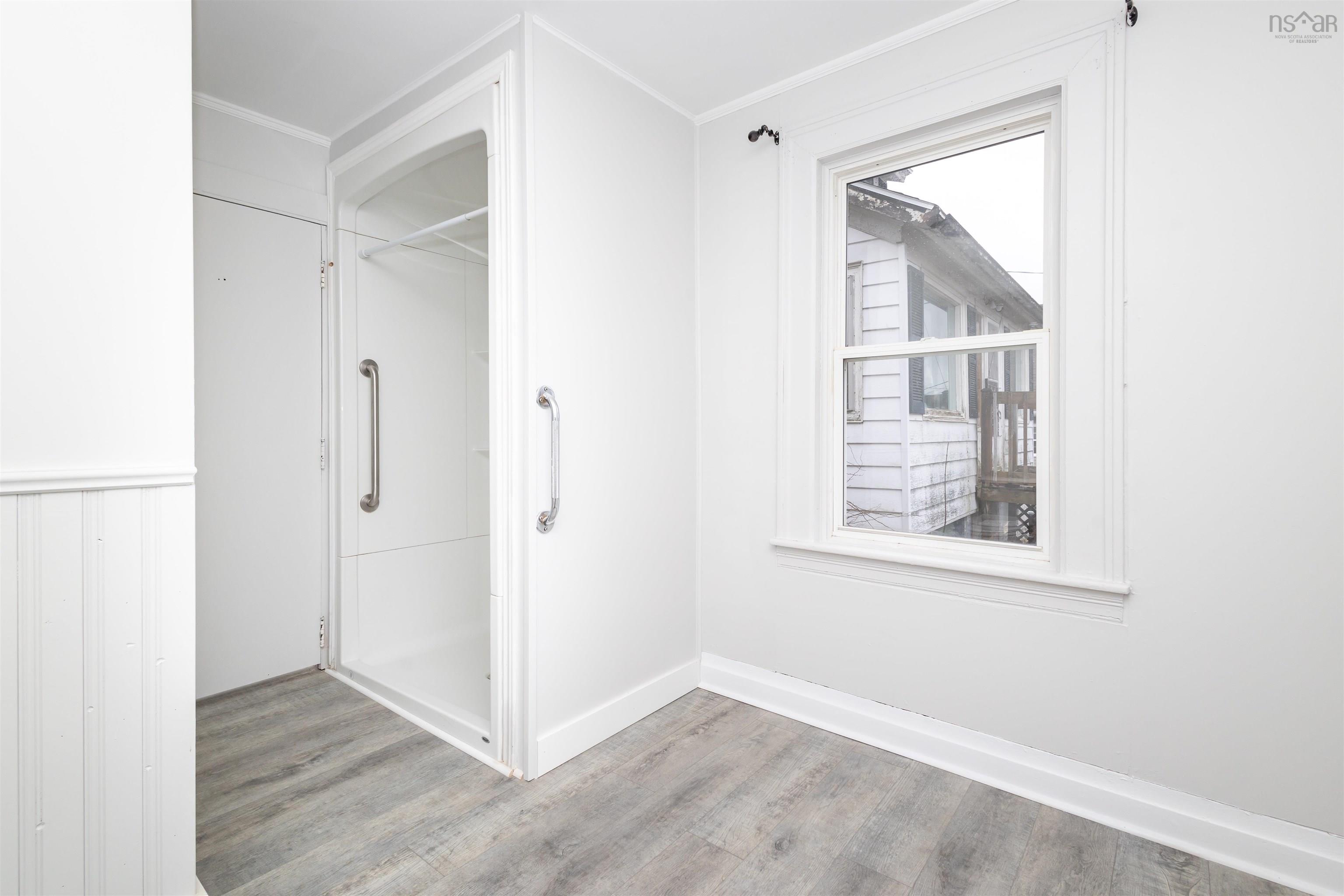 $189,000.00: 44 Central, Sydney